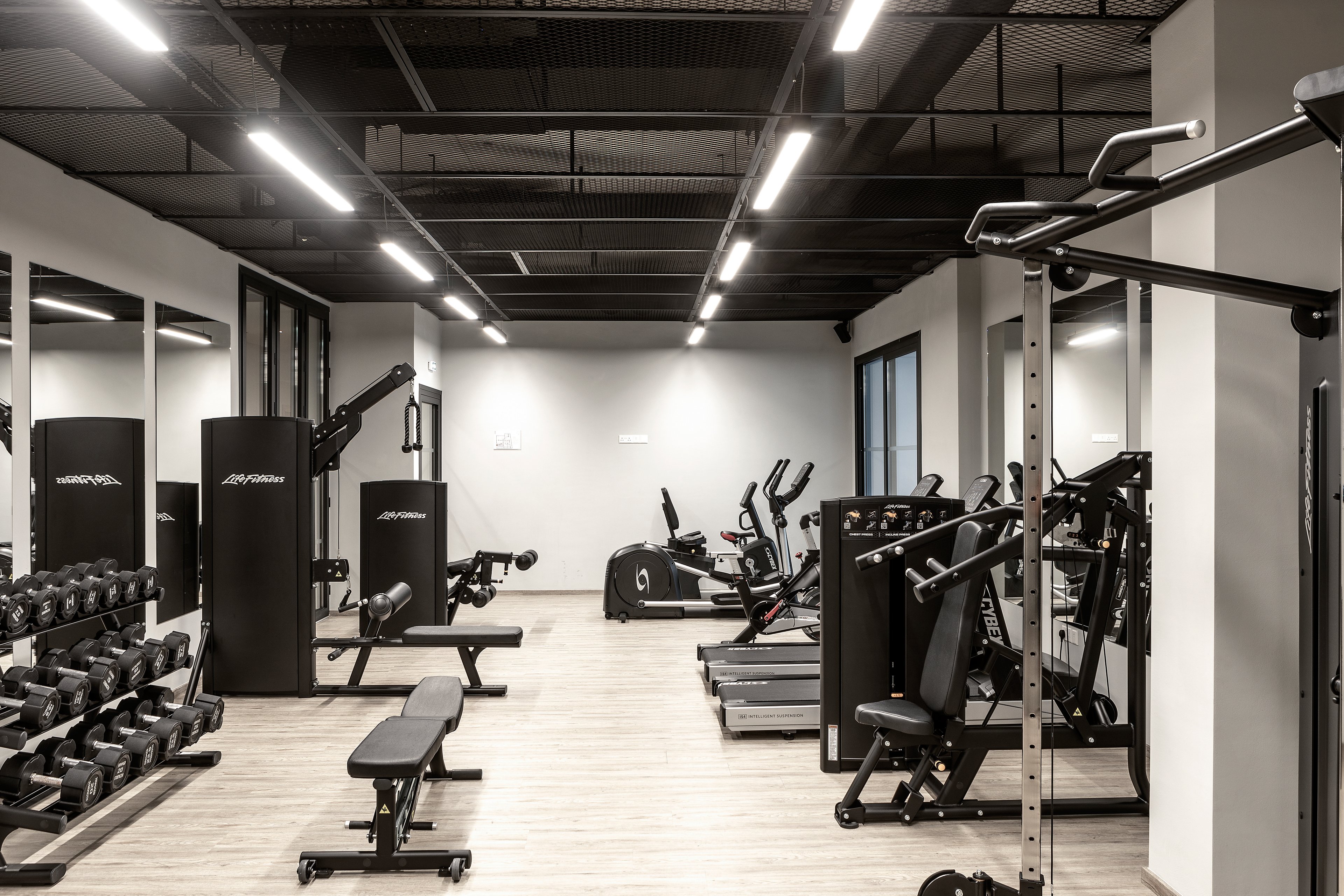 Anemi Hotel & Executive Suites