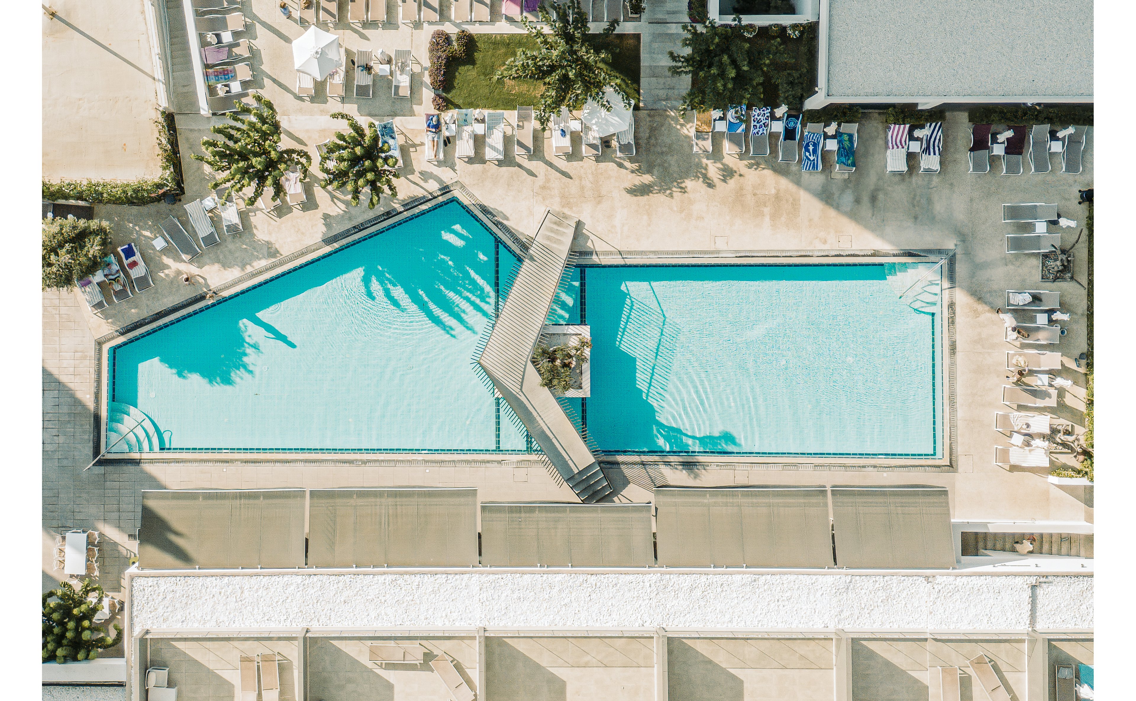 Anemi Hotel & Executive Suites