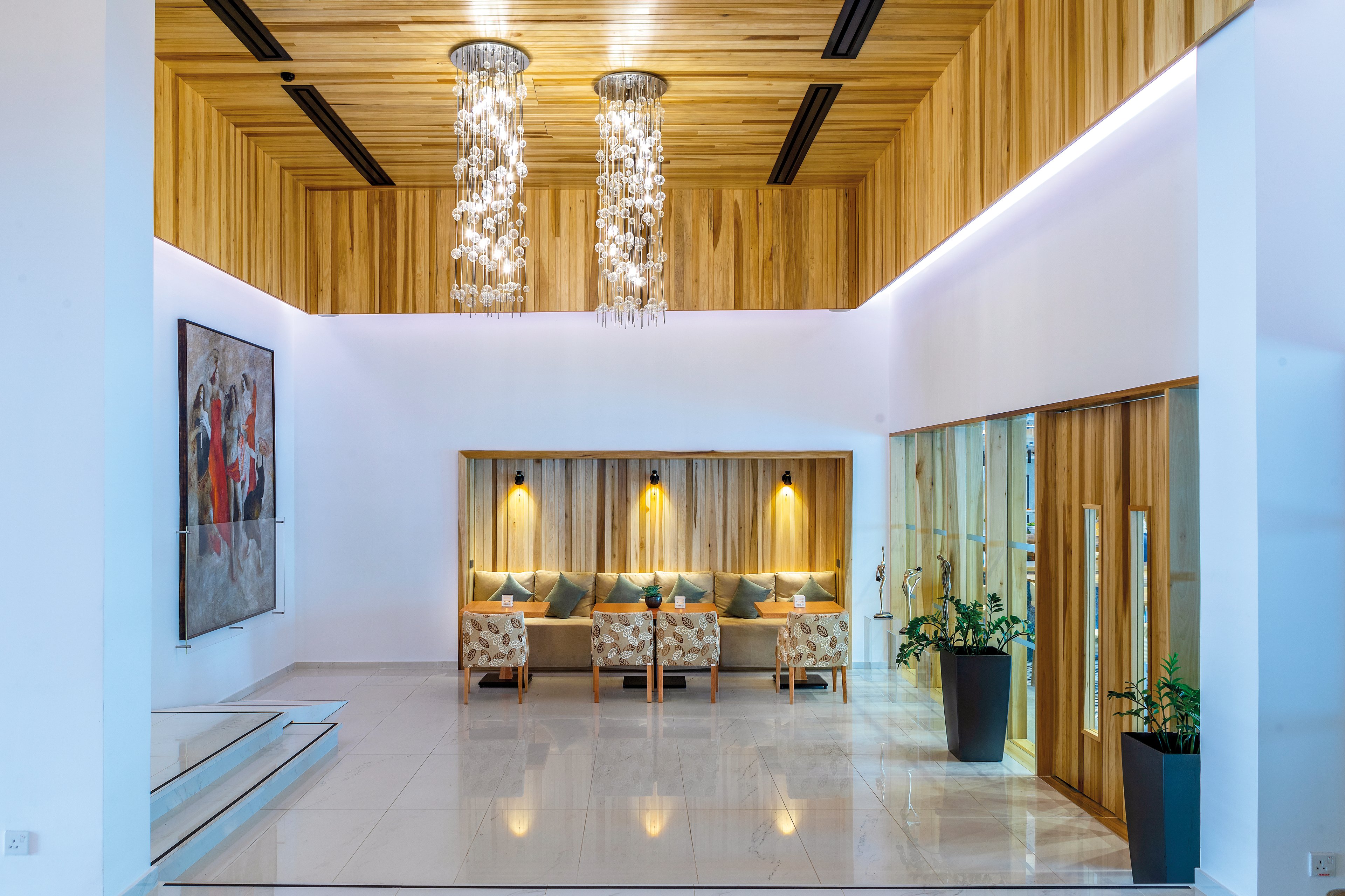 Anemi Hotel & Executive Suites