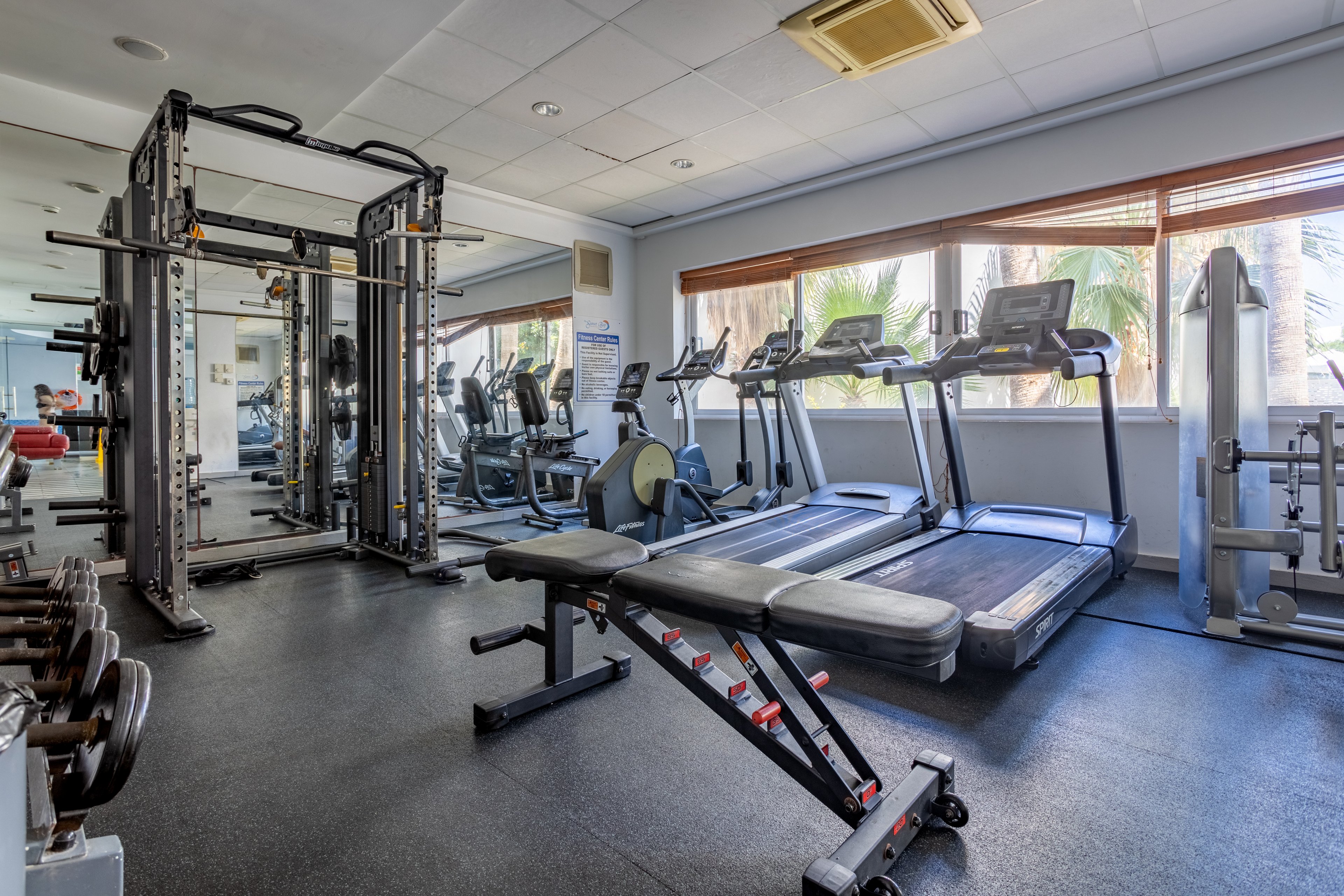 Theo Sunset Bay Hotel