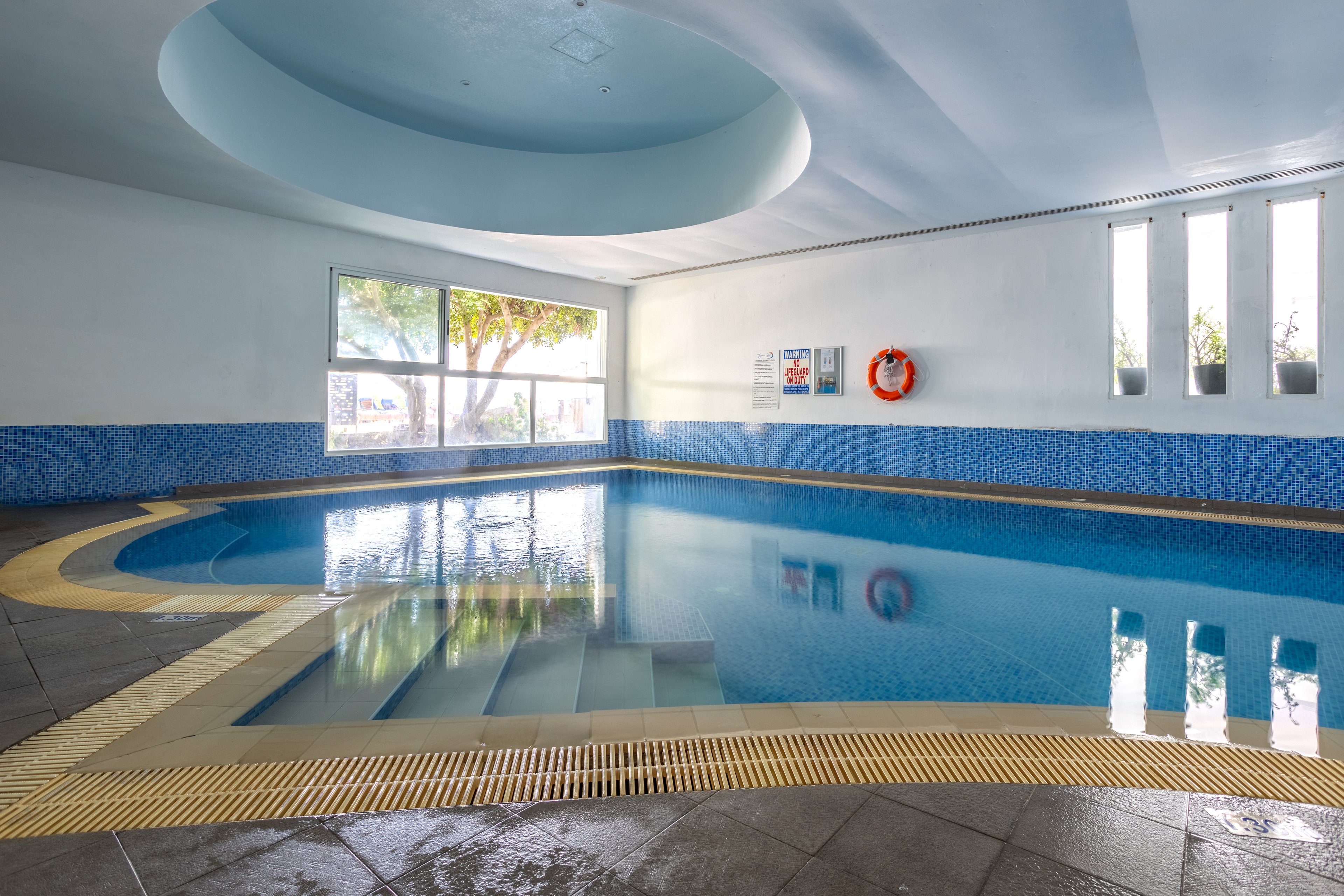 Theo Sunset Bay Hotel