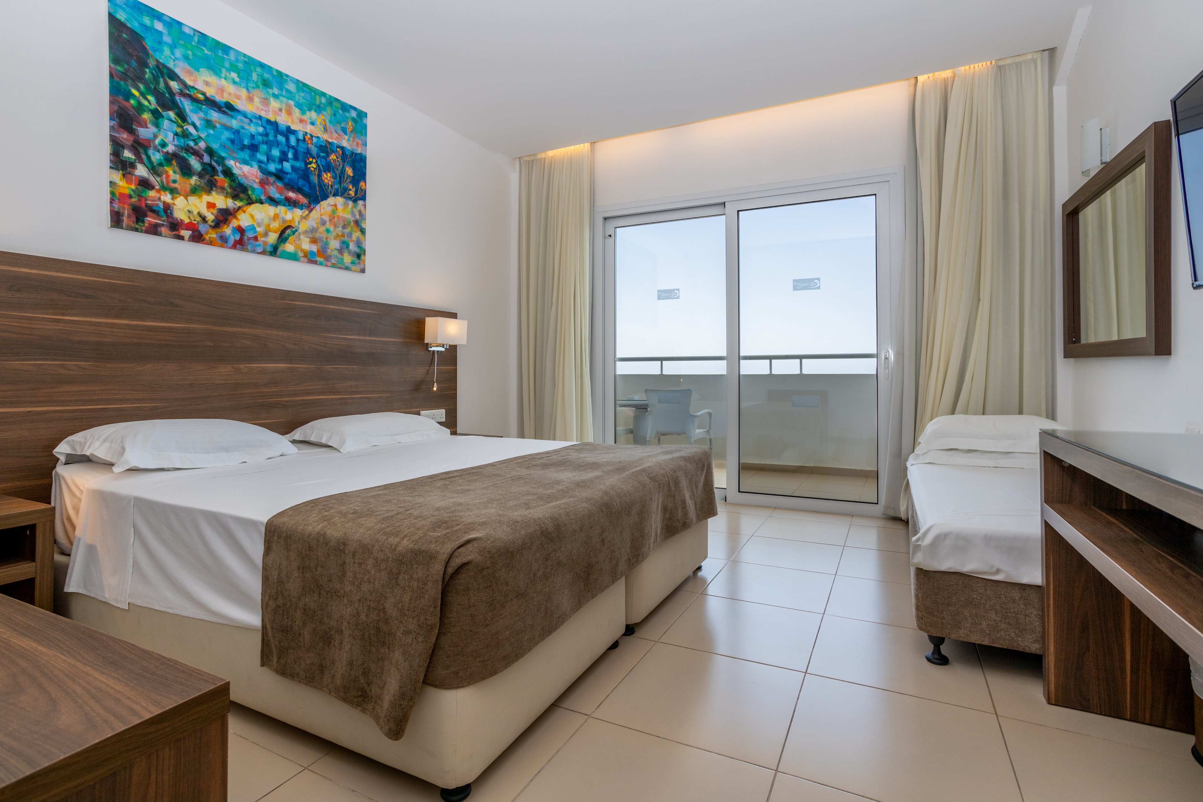 Theo Sunset Bay Hotel