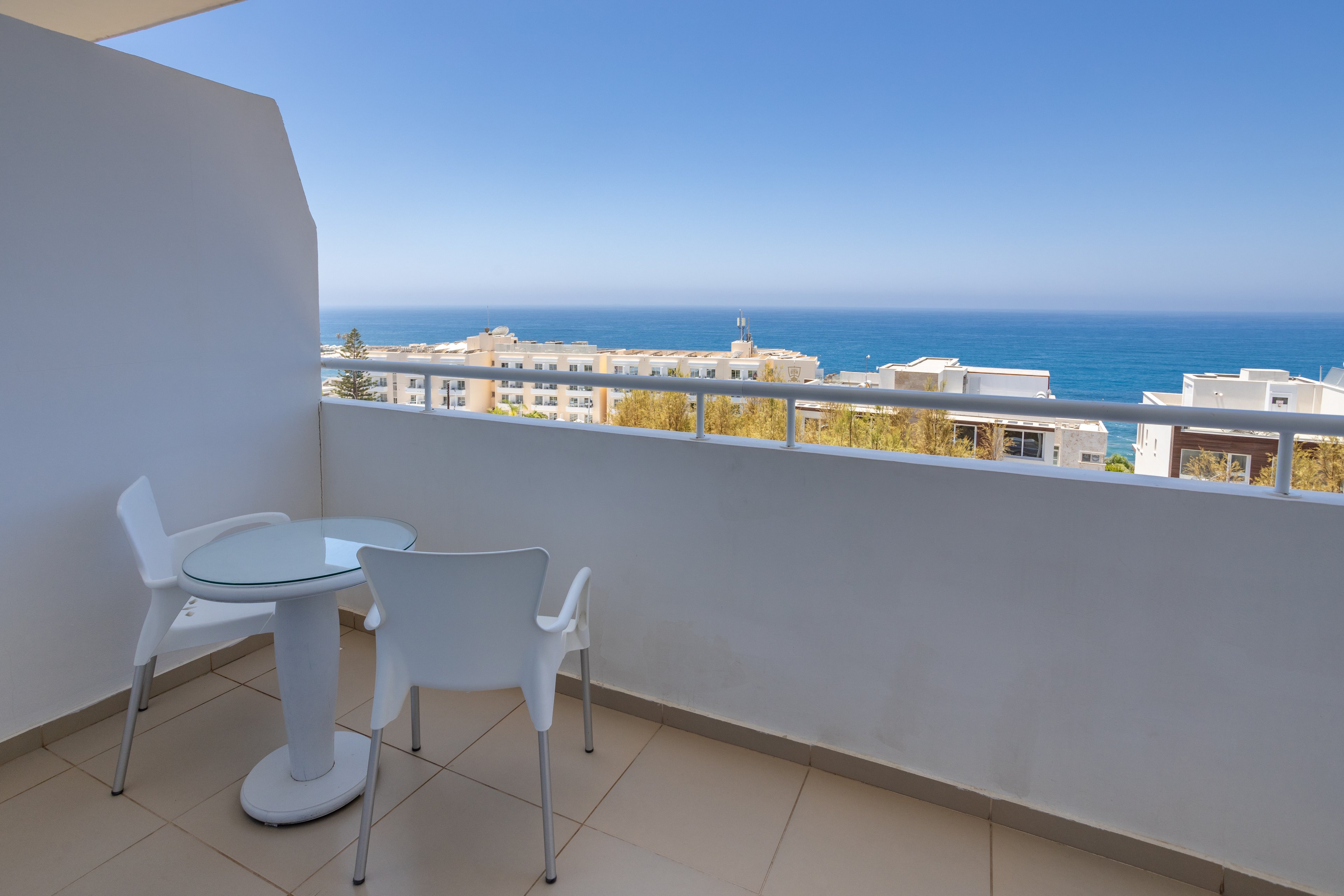 Theo Sunset Bay Hotel