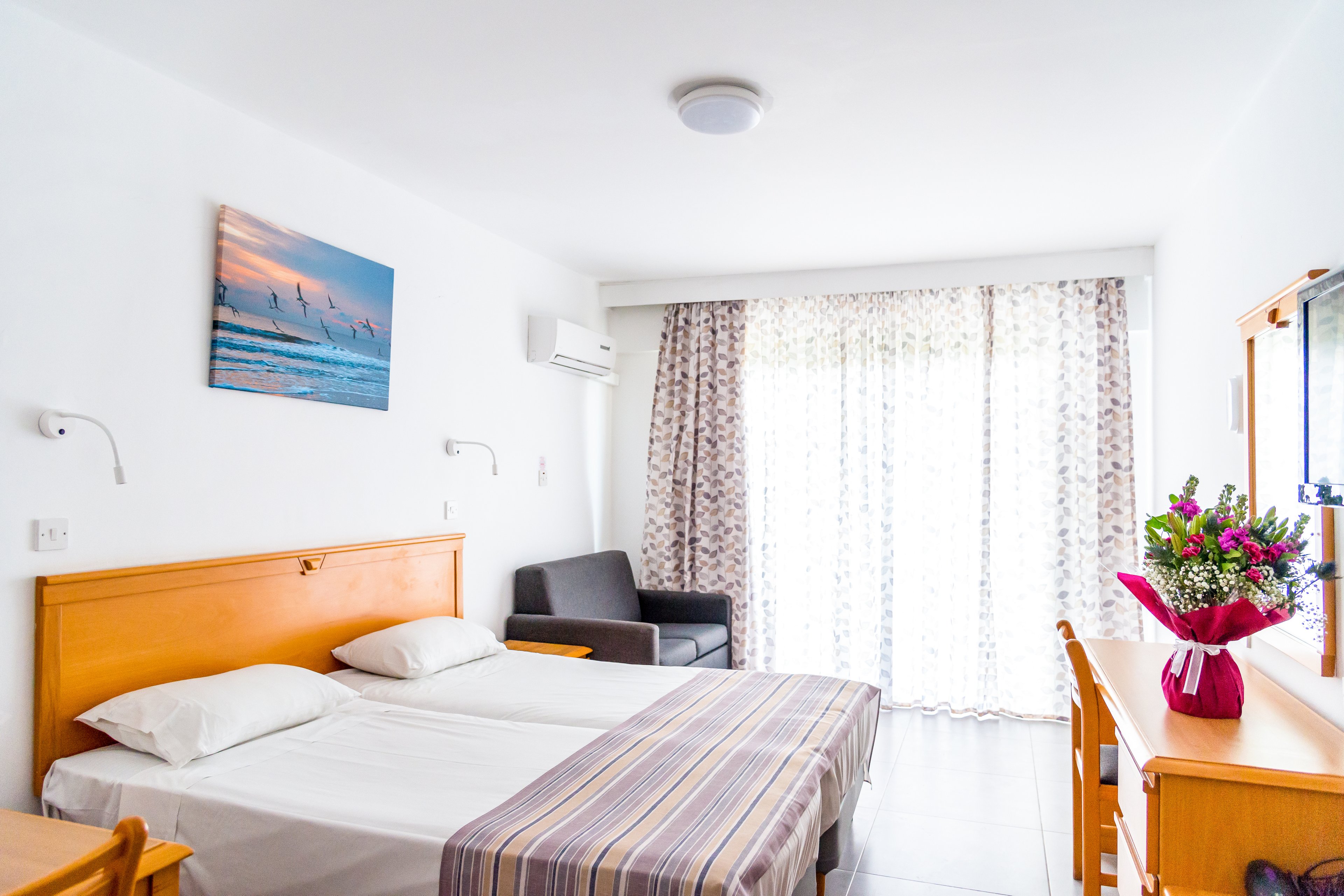 Helios Bay Hotel & Apartments