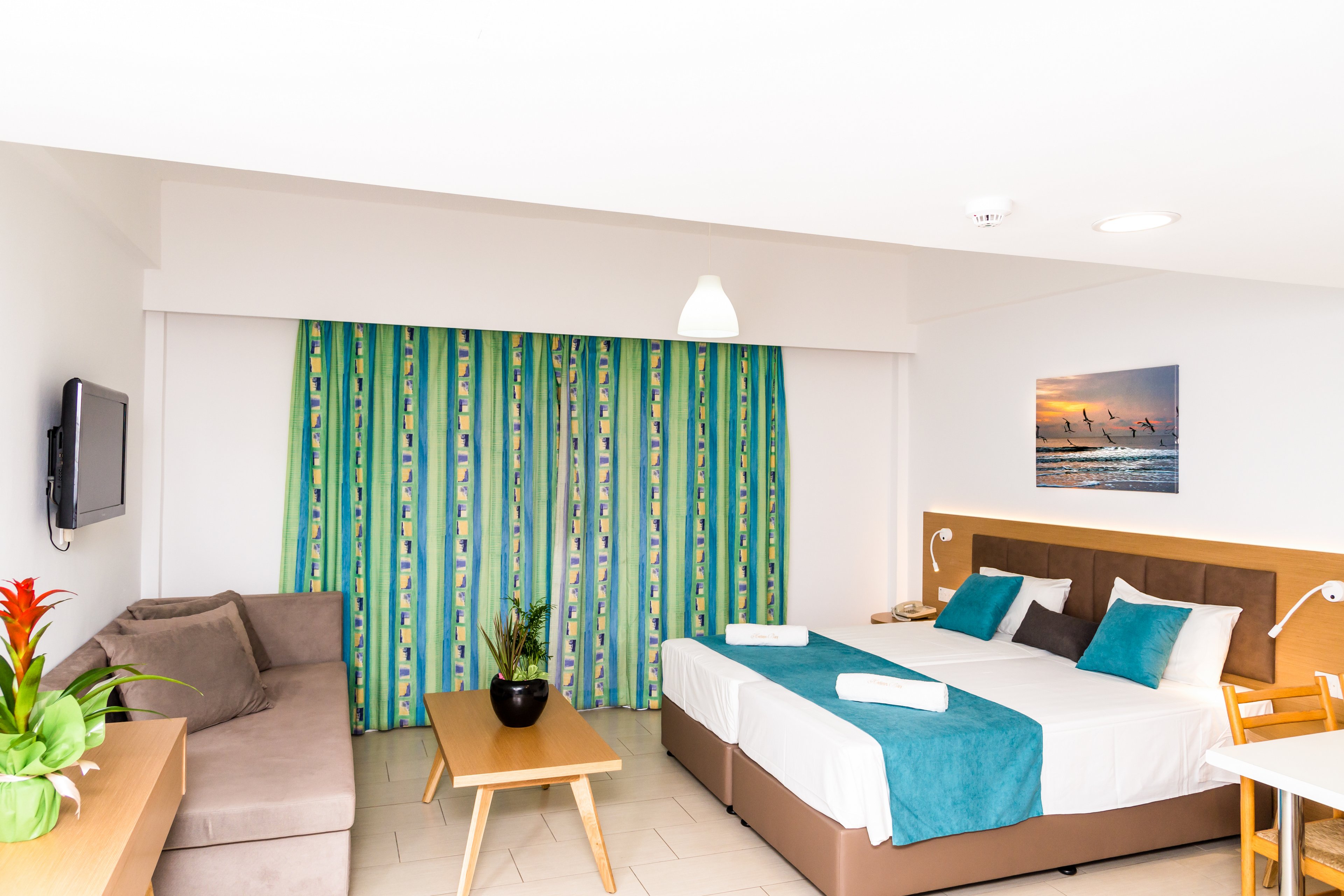 Helios Bay Hotel & Apartments