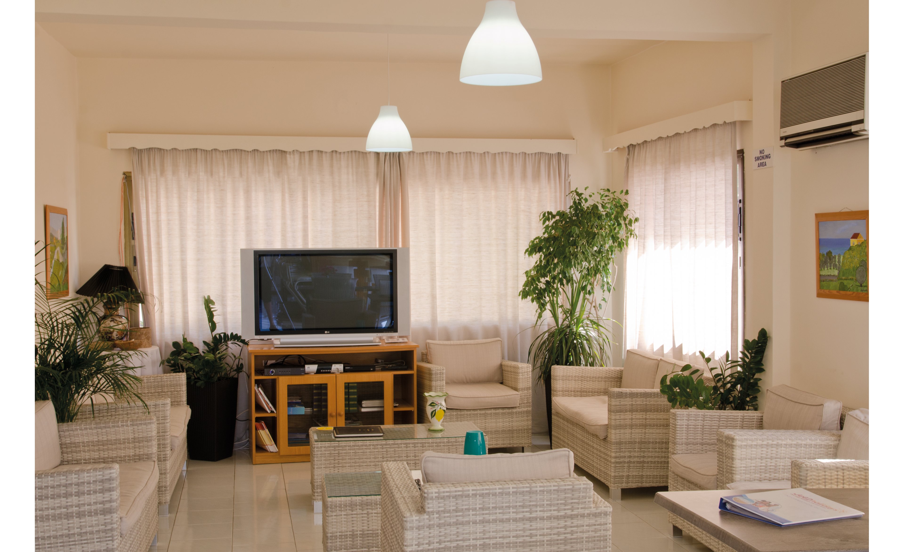 Bougainvillea Apartments