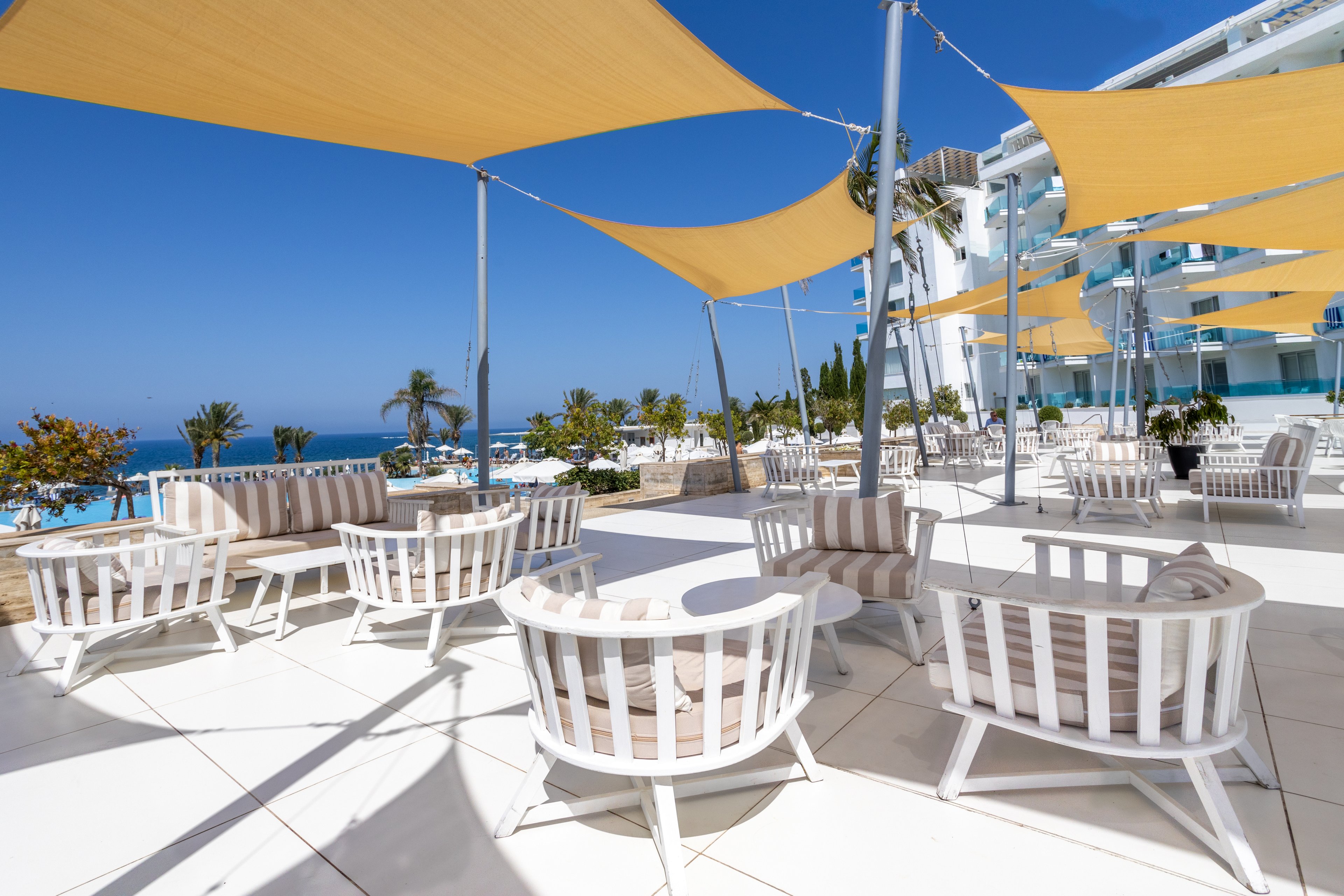 King Evelthon Beach Hotel & Resort