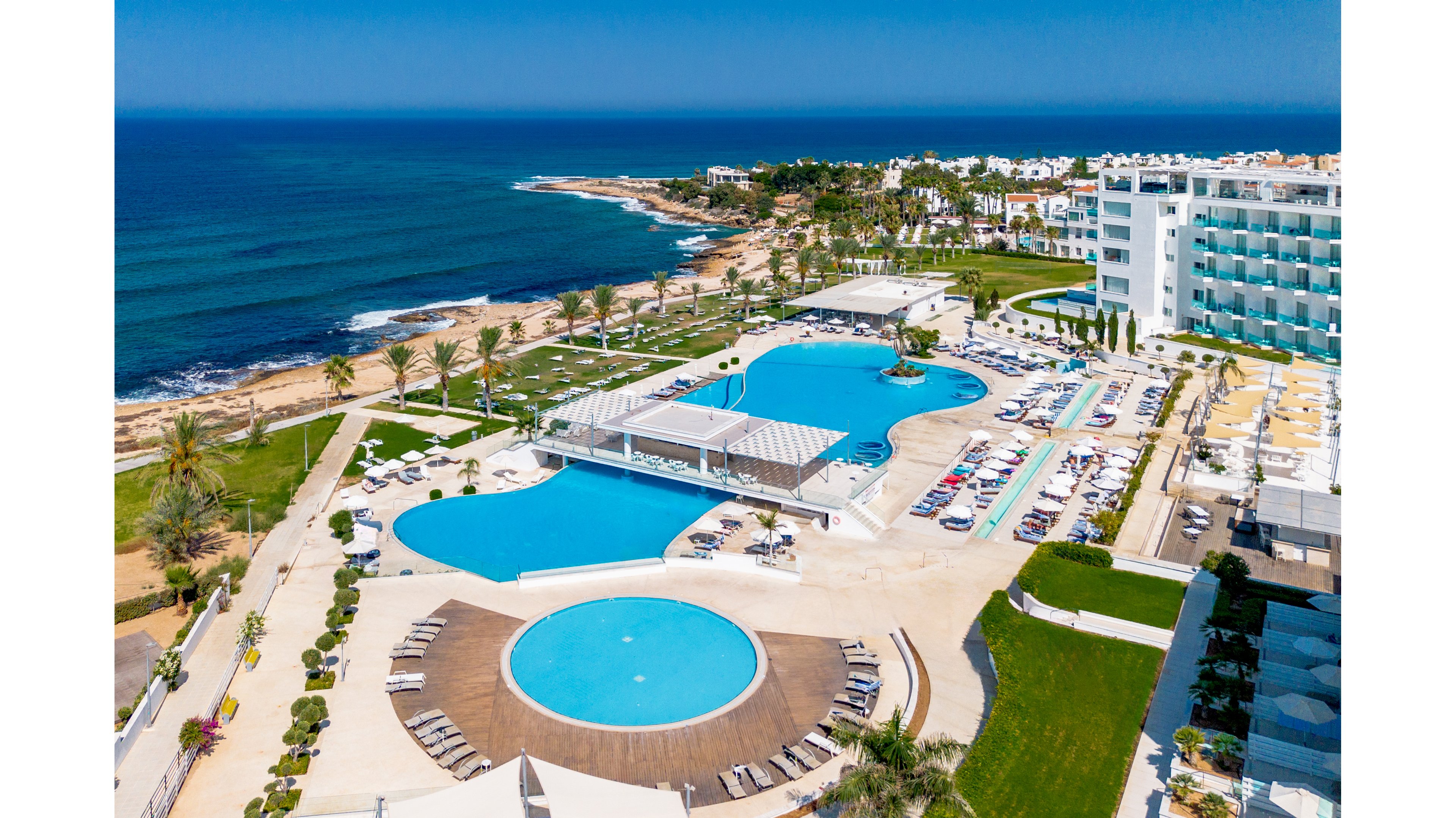 King Evelthon Beach Hotel & Resort