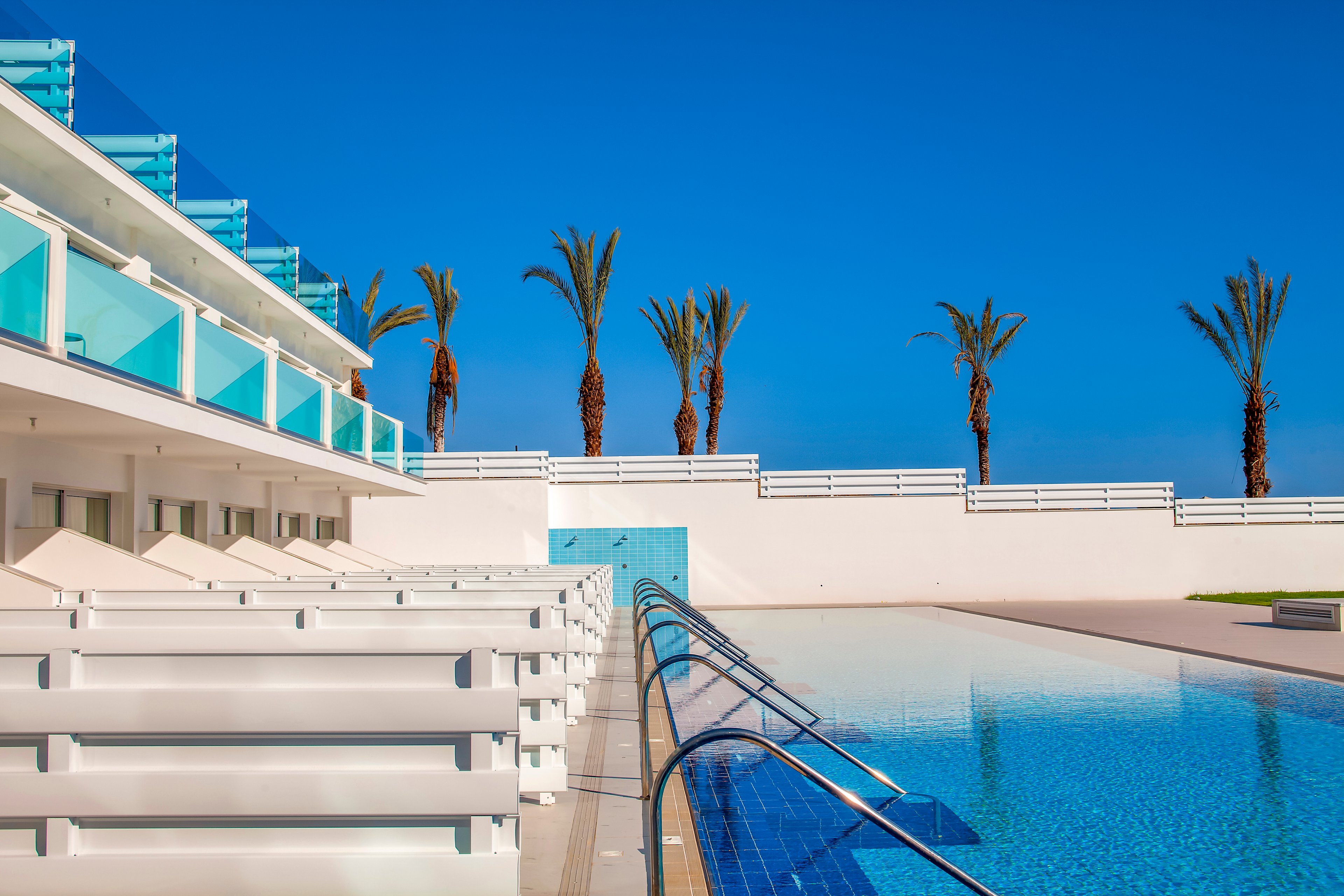 King Evelthon Beach Hotel & Resort