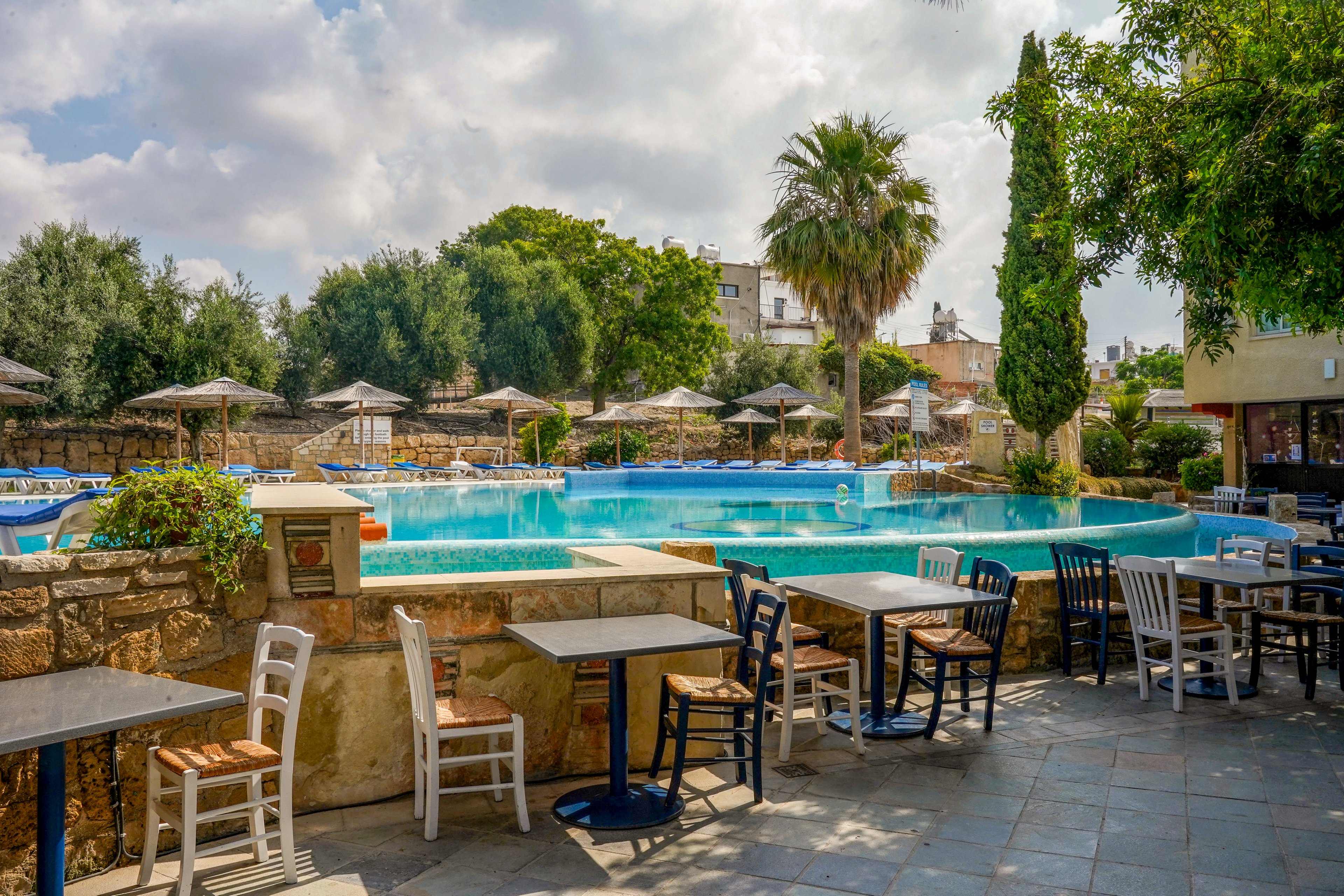 Basilica Hotel & Apartments