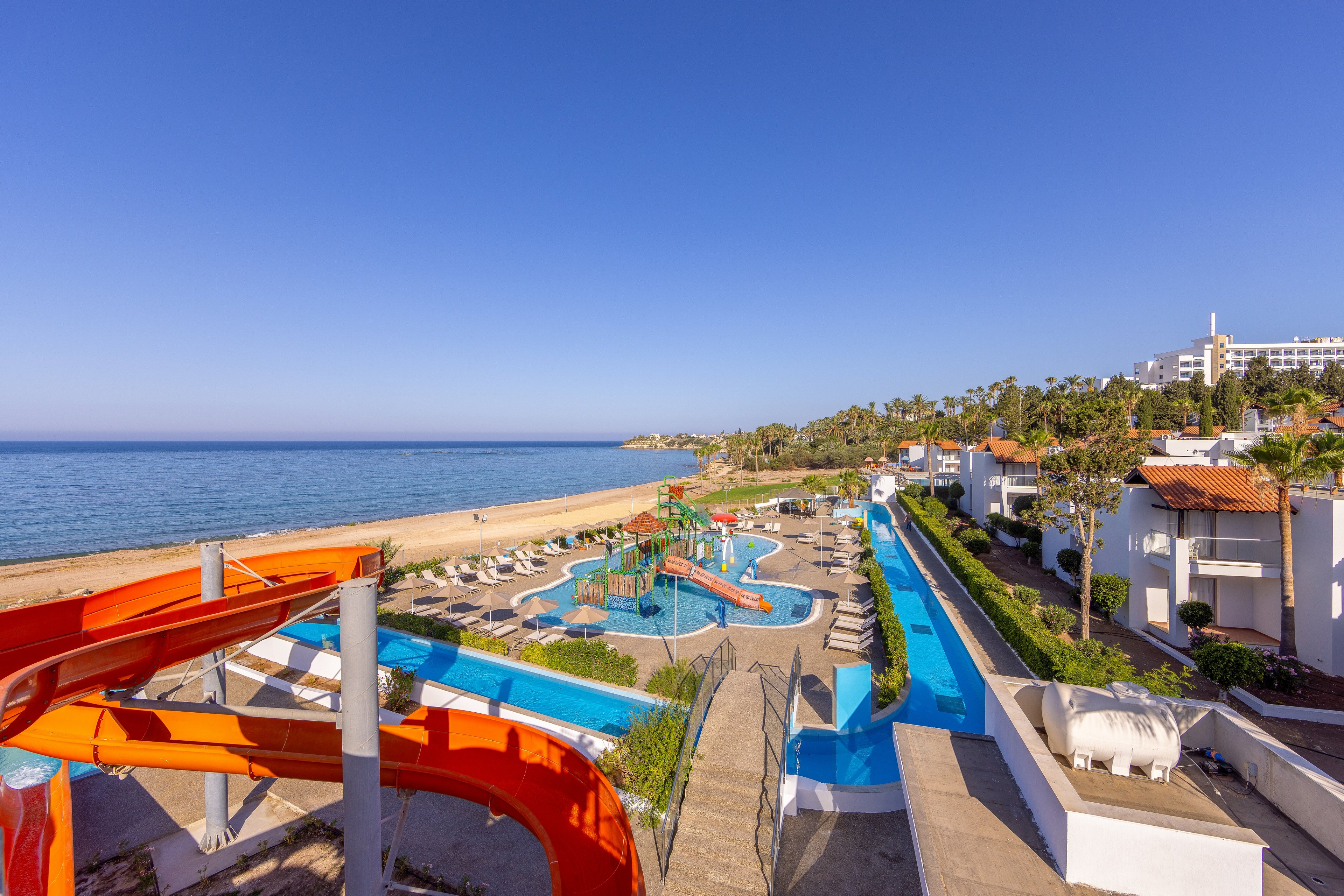 Kapetanios Aqua Resort