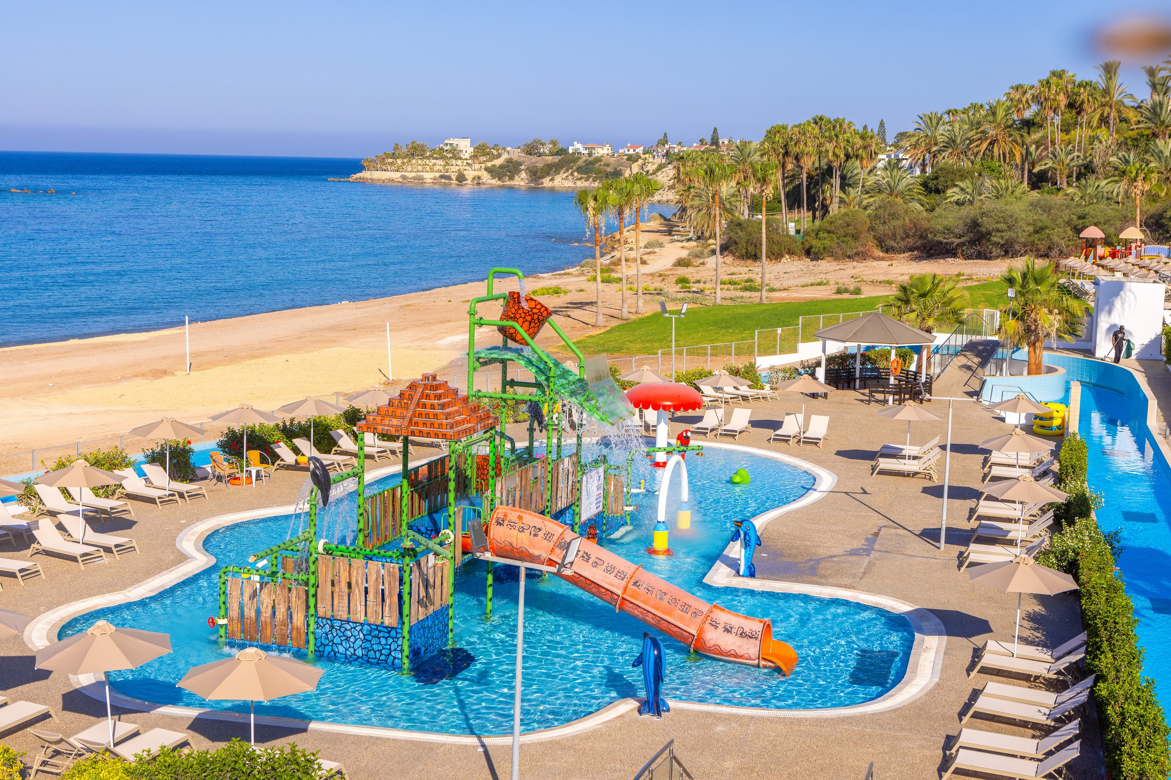 Kapetanios Aqua Resort