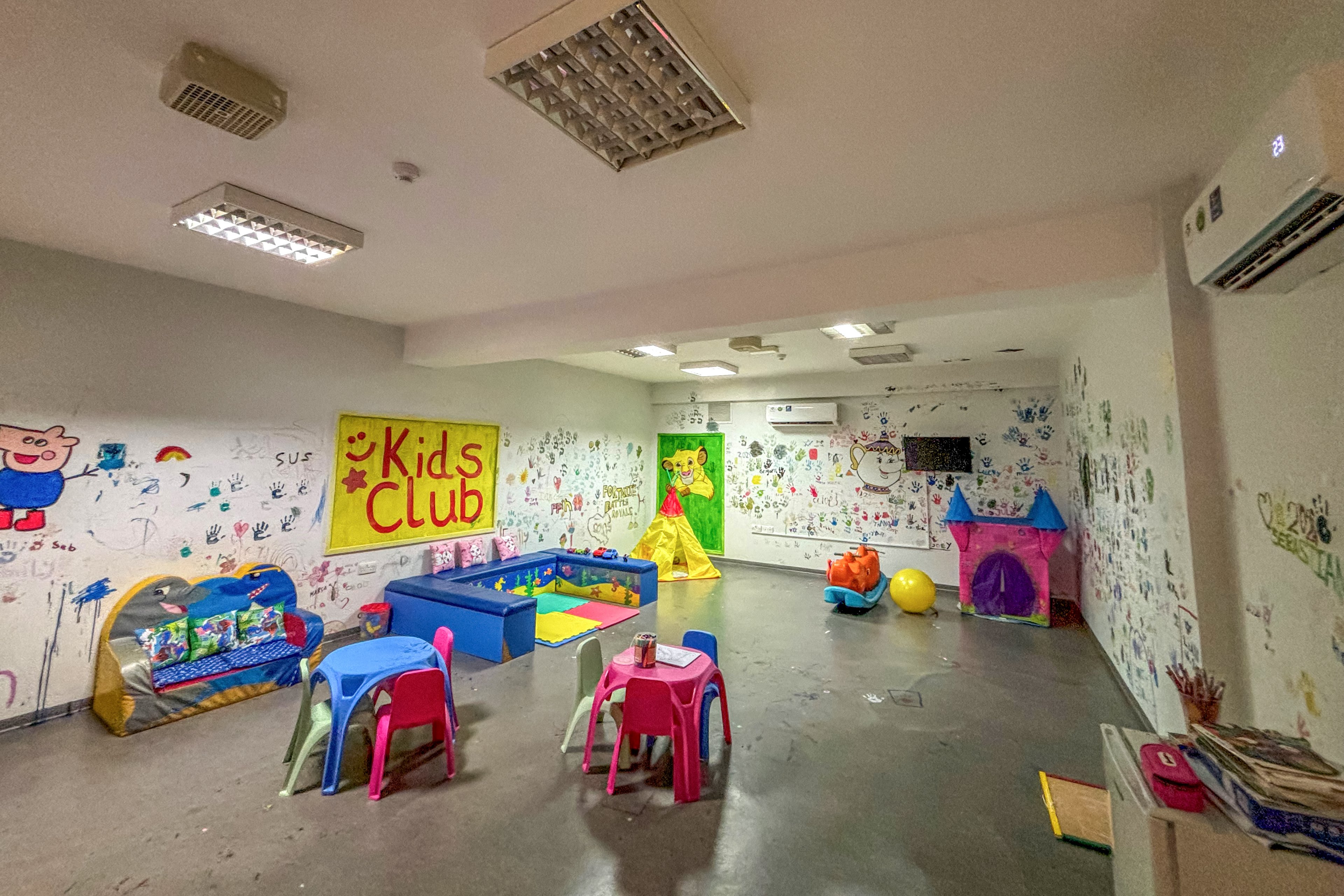 Kapetanios Aqua Resort