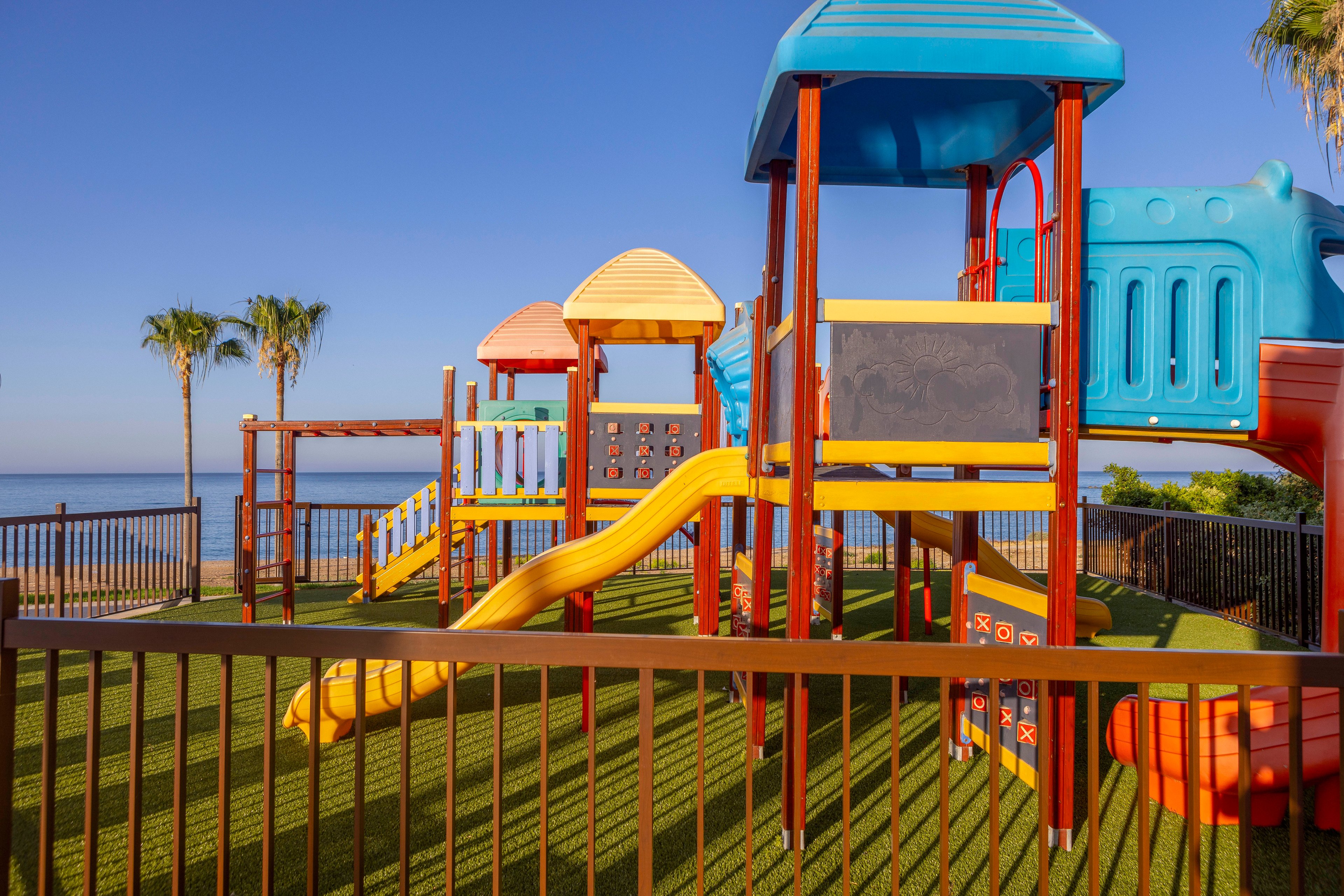 Kapetanios Aqua Resort