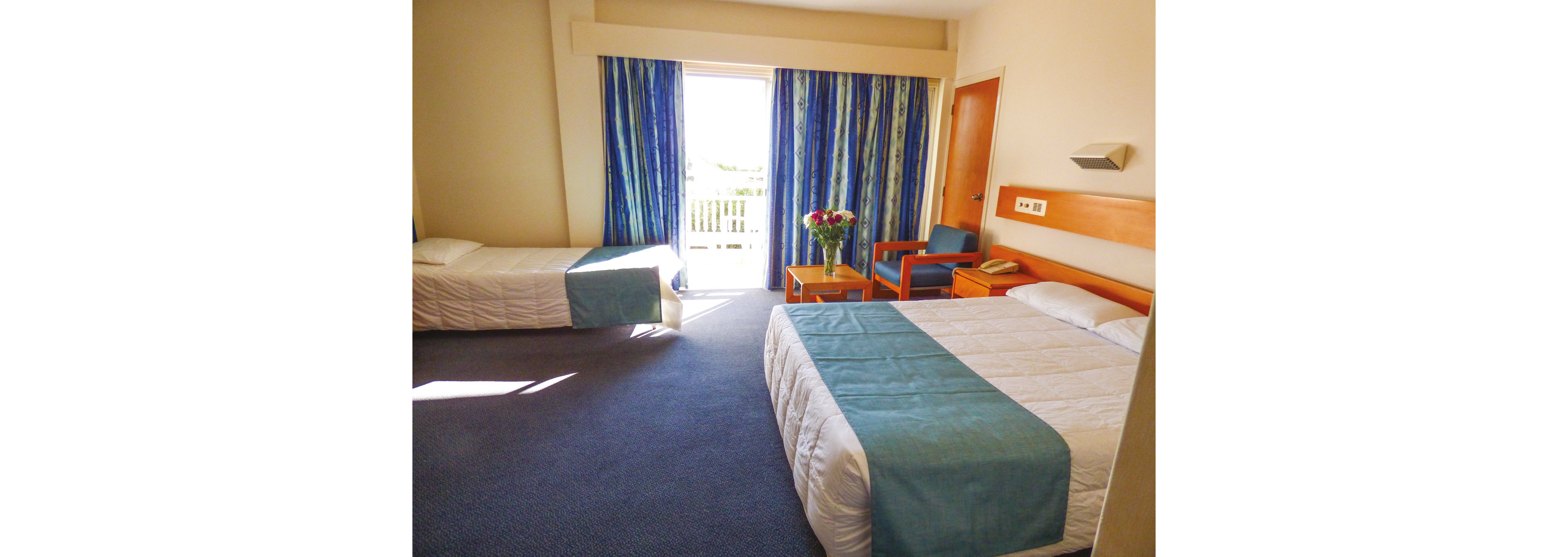 Cynthiana Beach Hotel