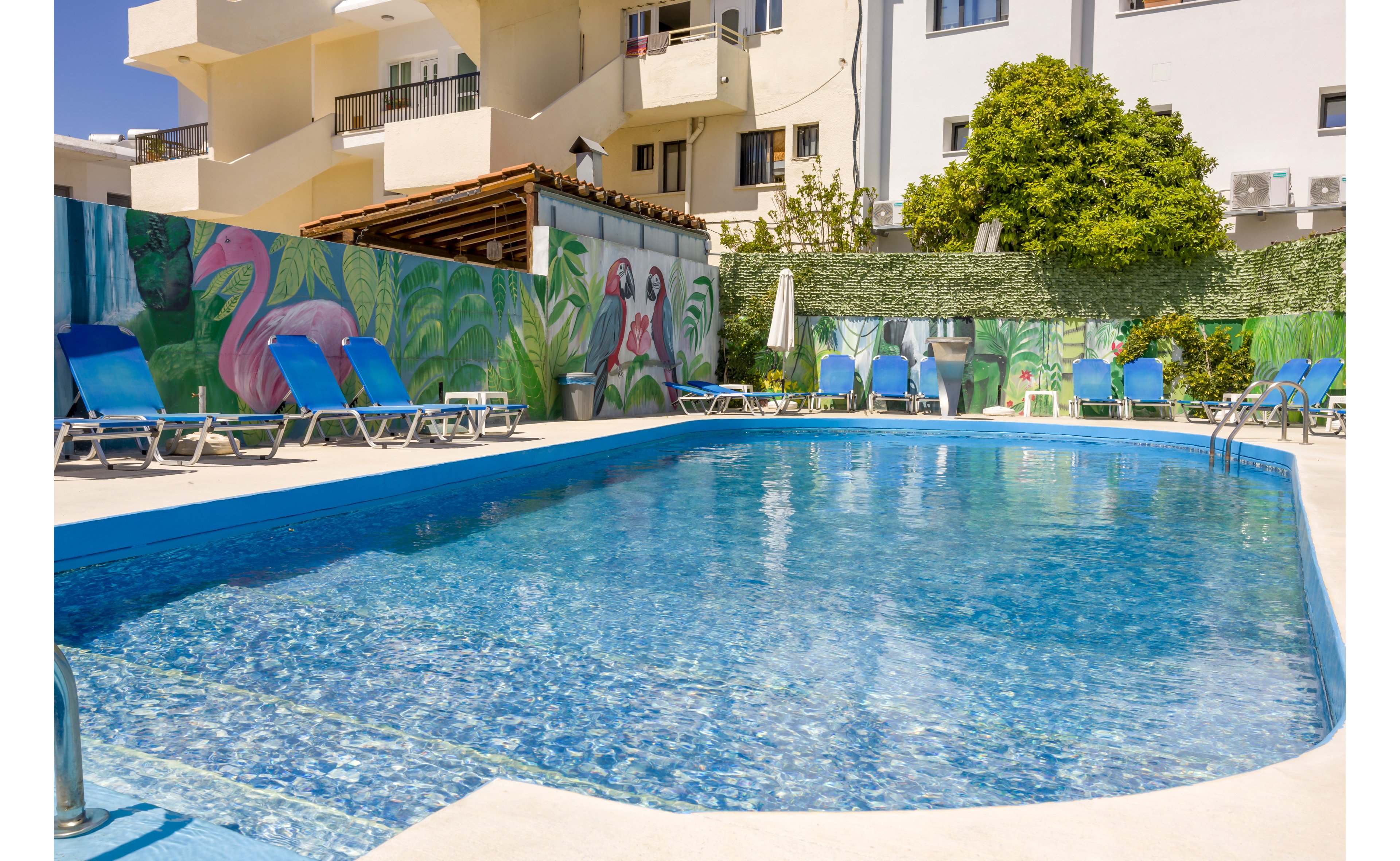 Alecos Hotel Apartments