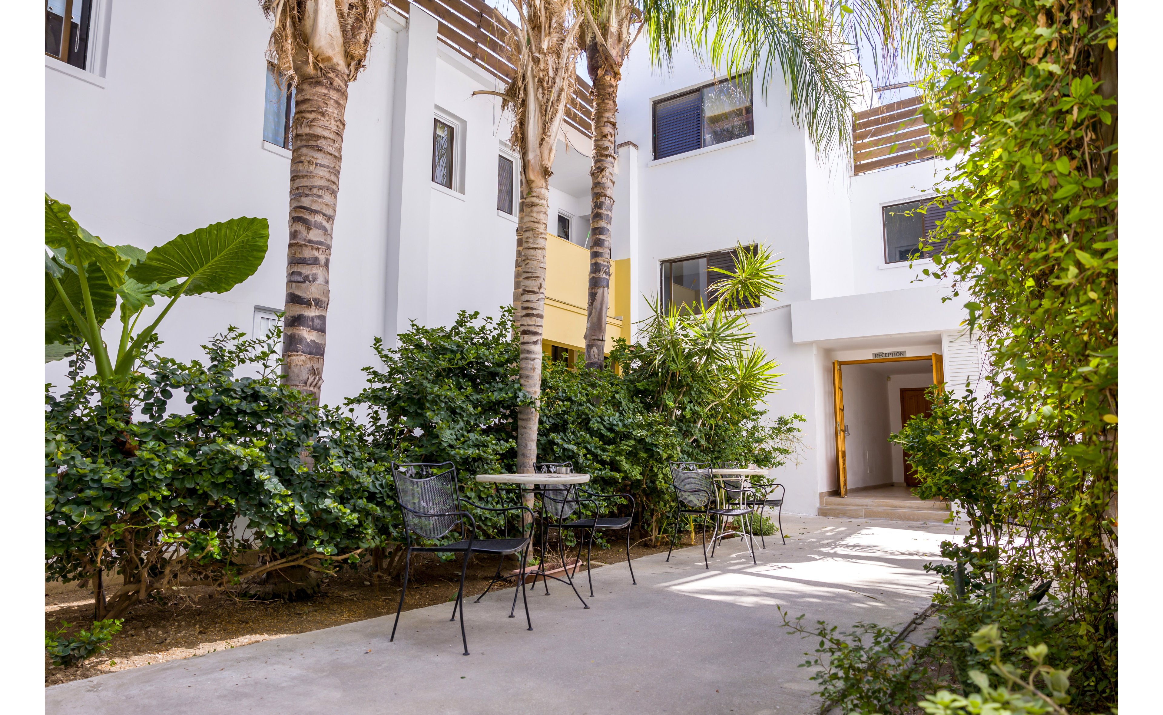 Alecos Hotel Apartments