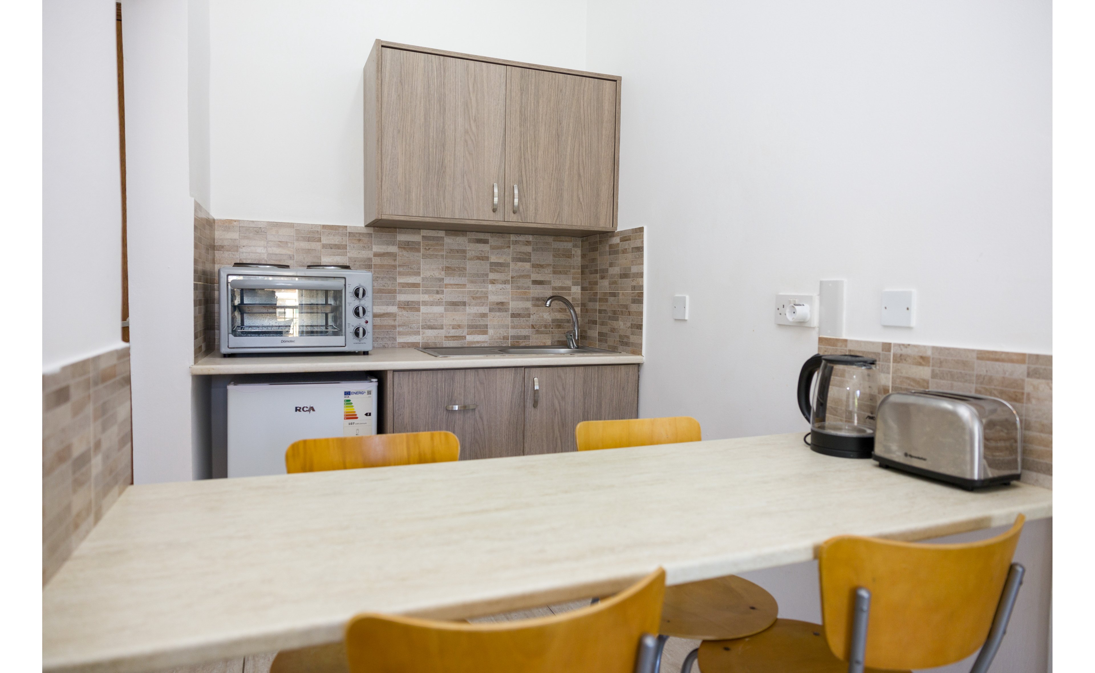 Alecos Hotel Apartments