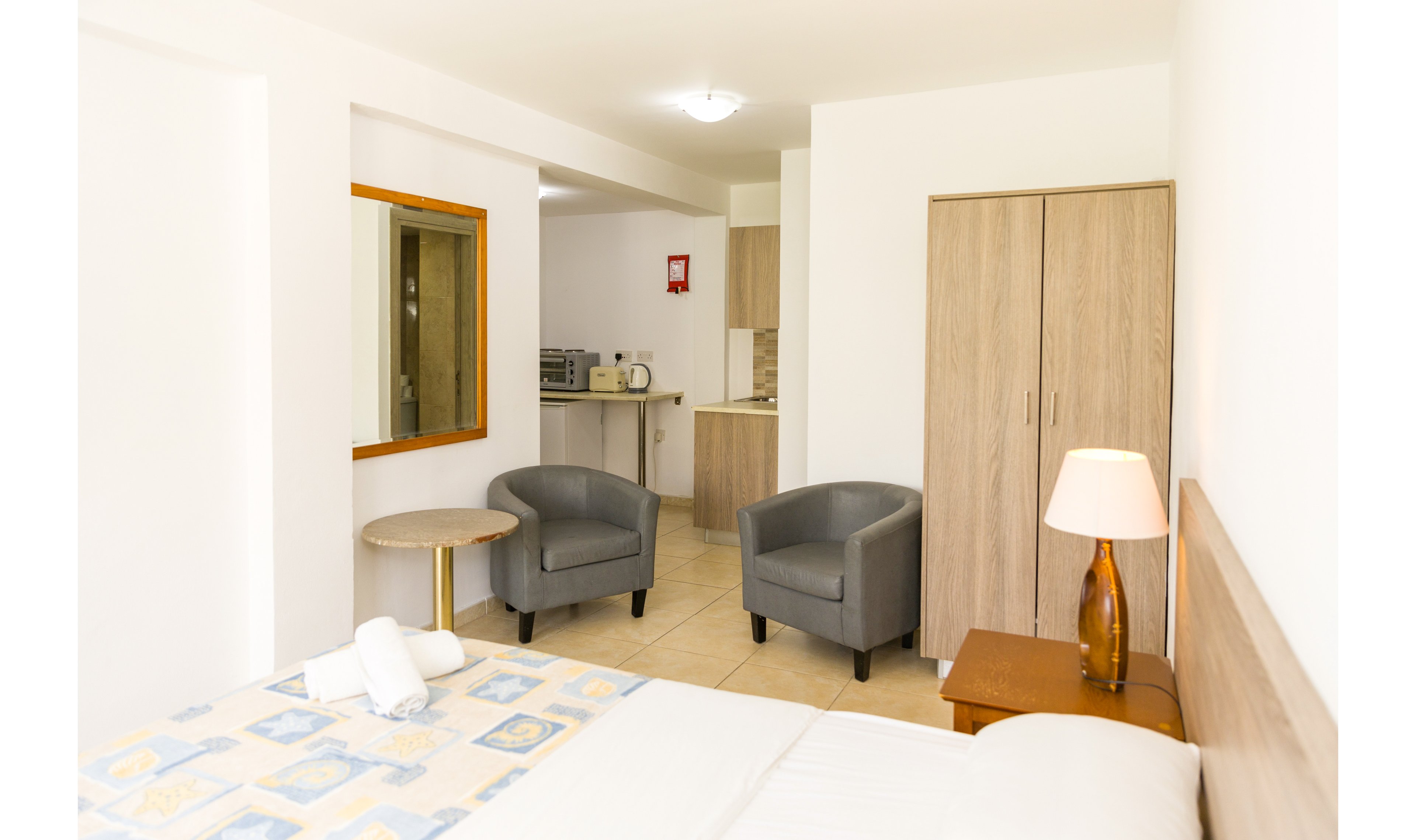 Alecos Hotel Apartments