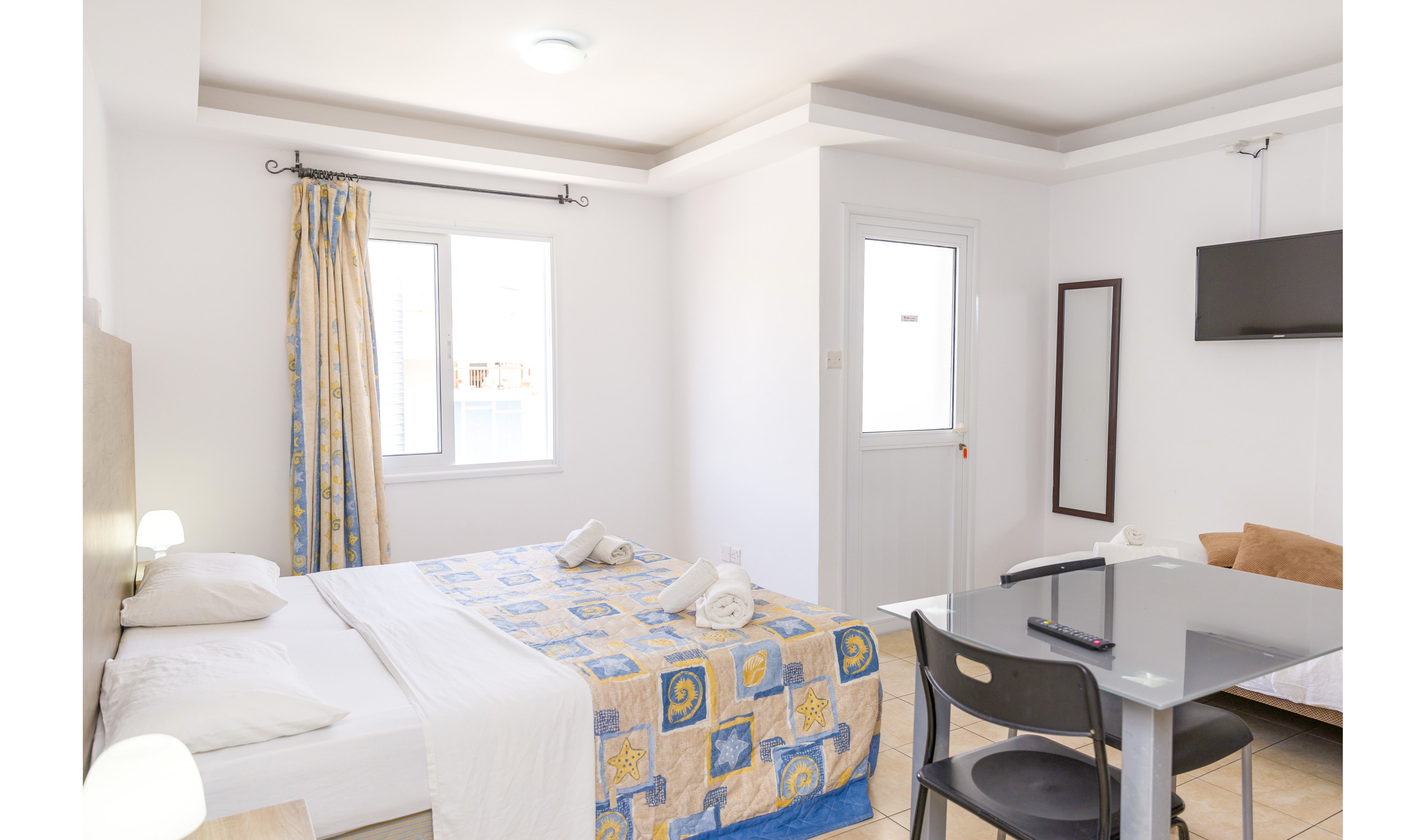 Alecos Hotel Apartments