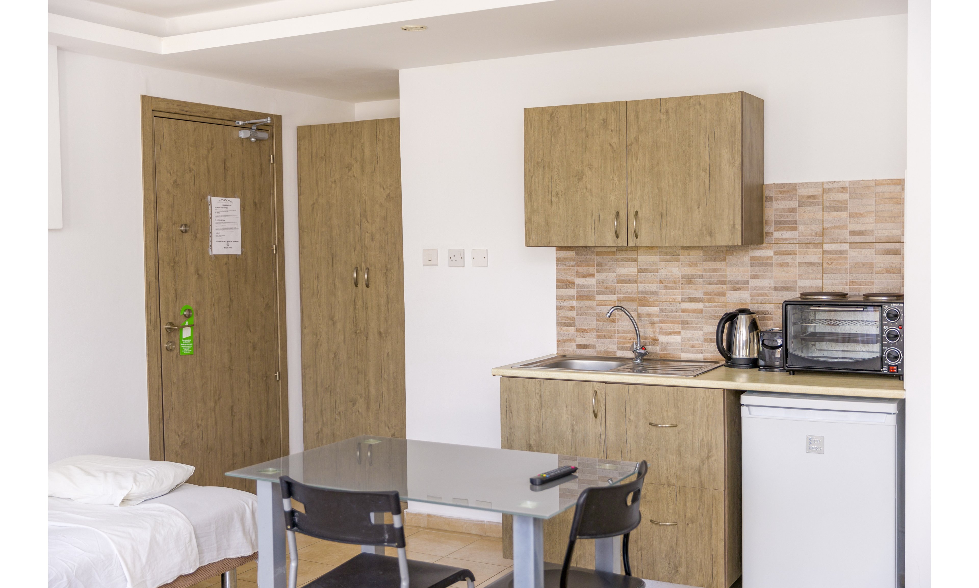 Alecos Hotel Apartments