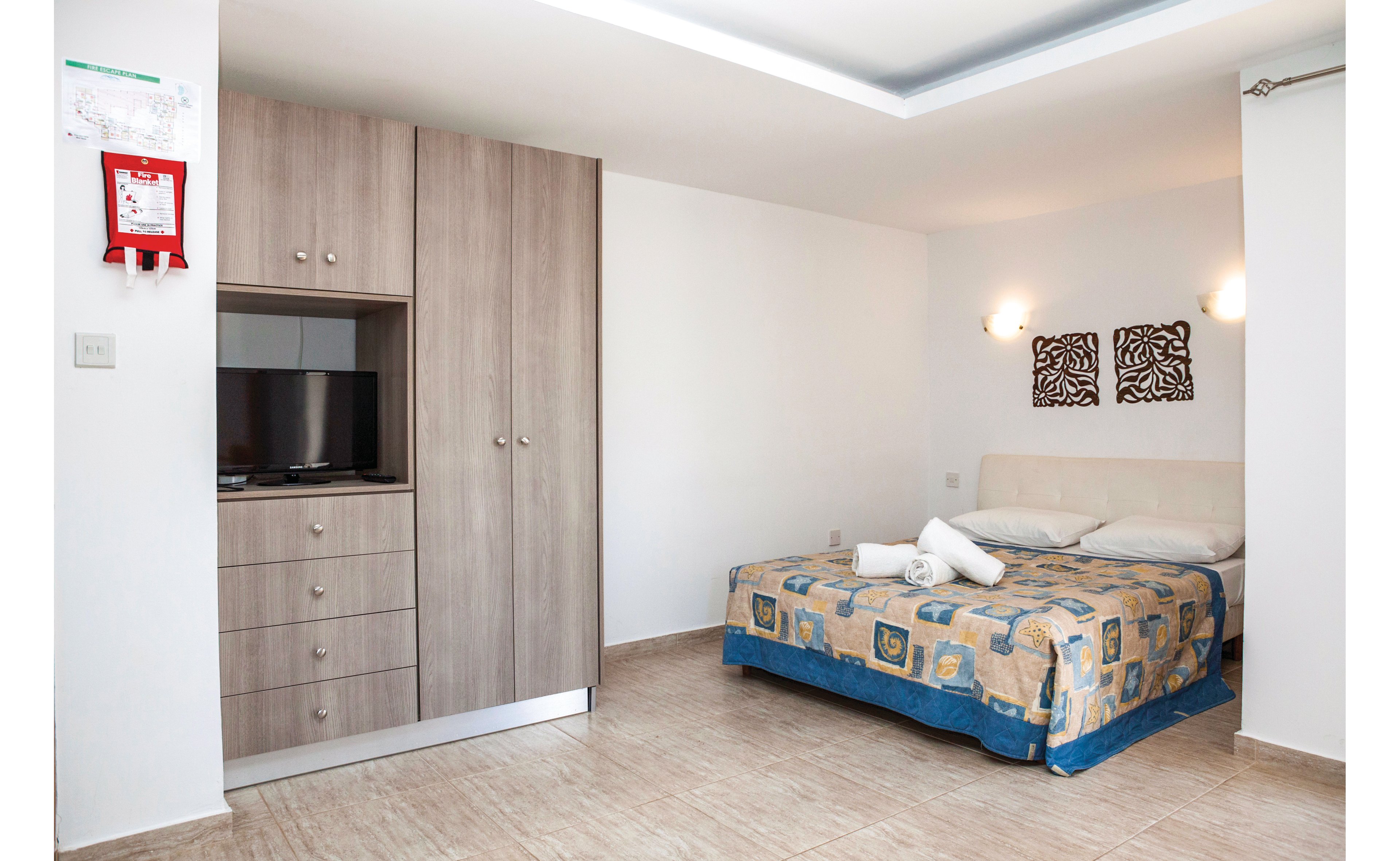 Alecos Hotel Apartments