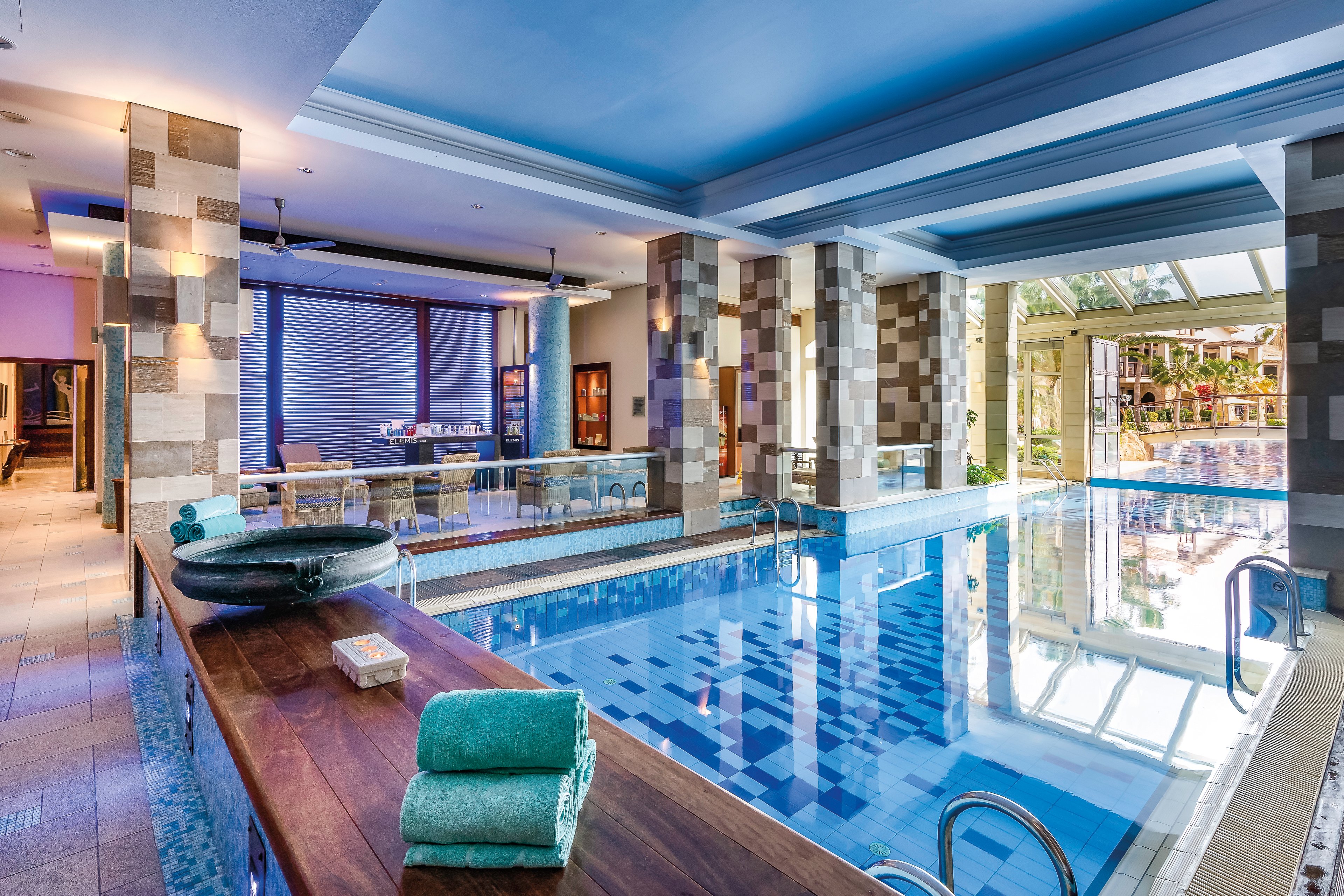 Columbia Beach Resort