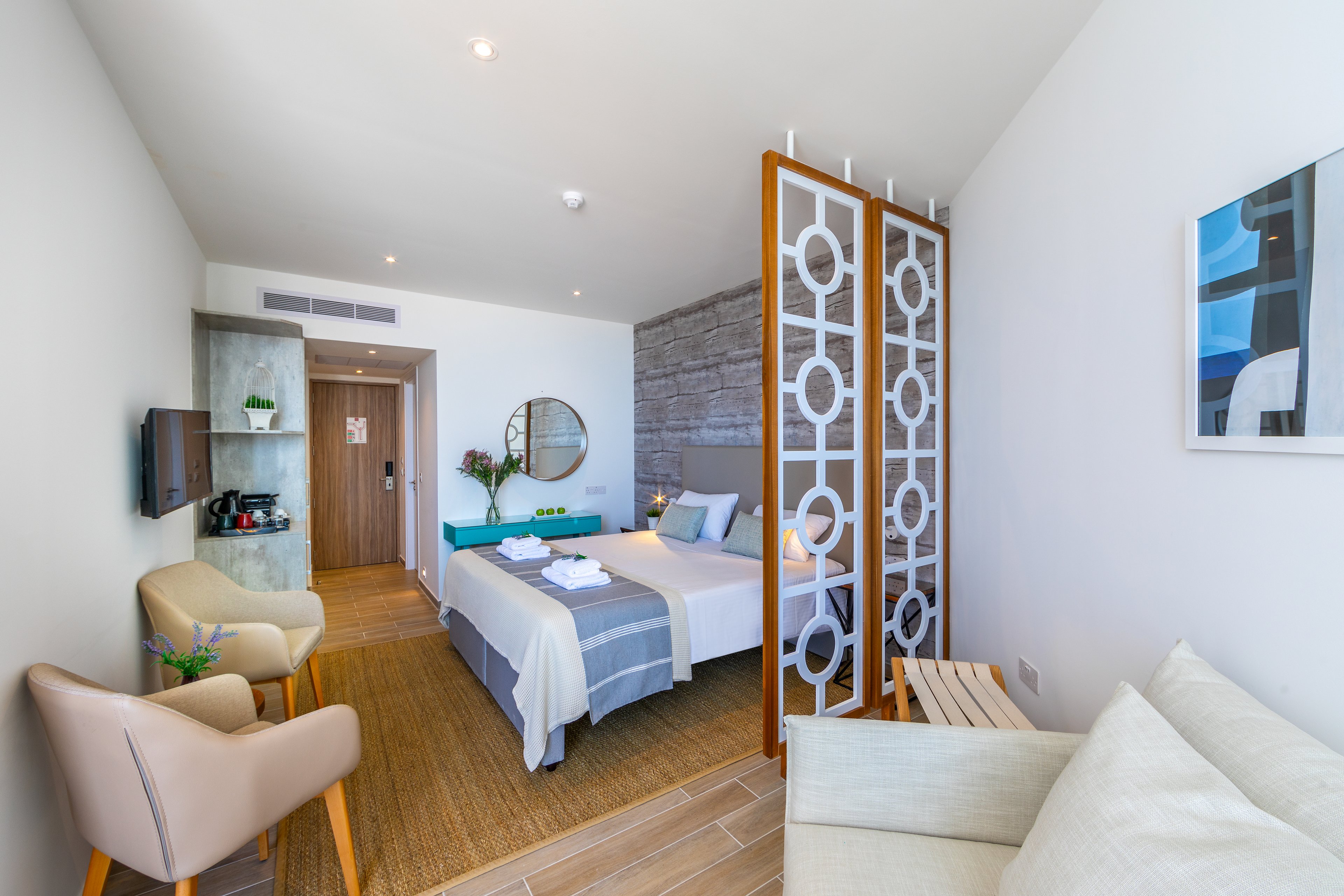 Leonardo Plaza Cypria Maris Beach Hotel & Spa