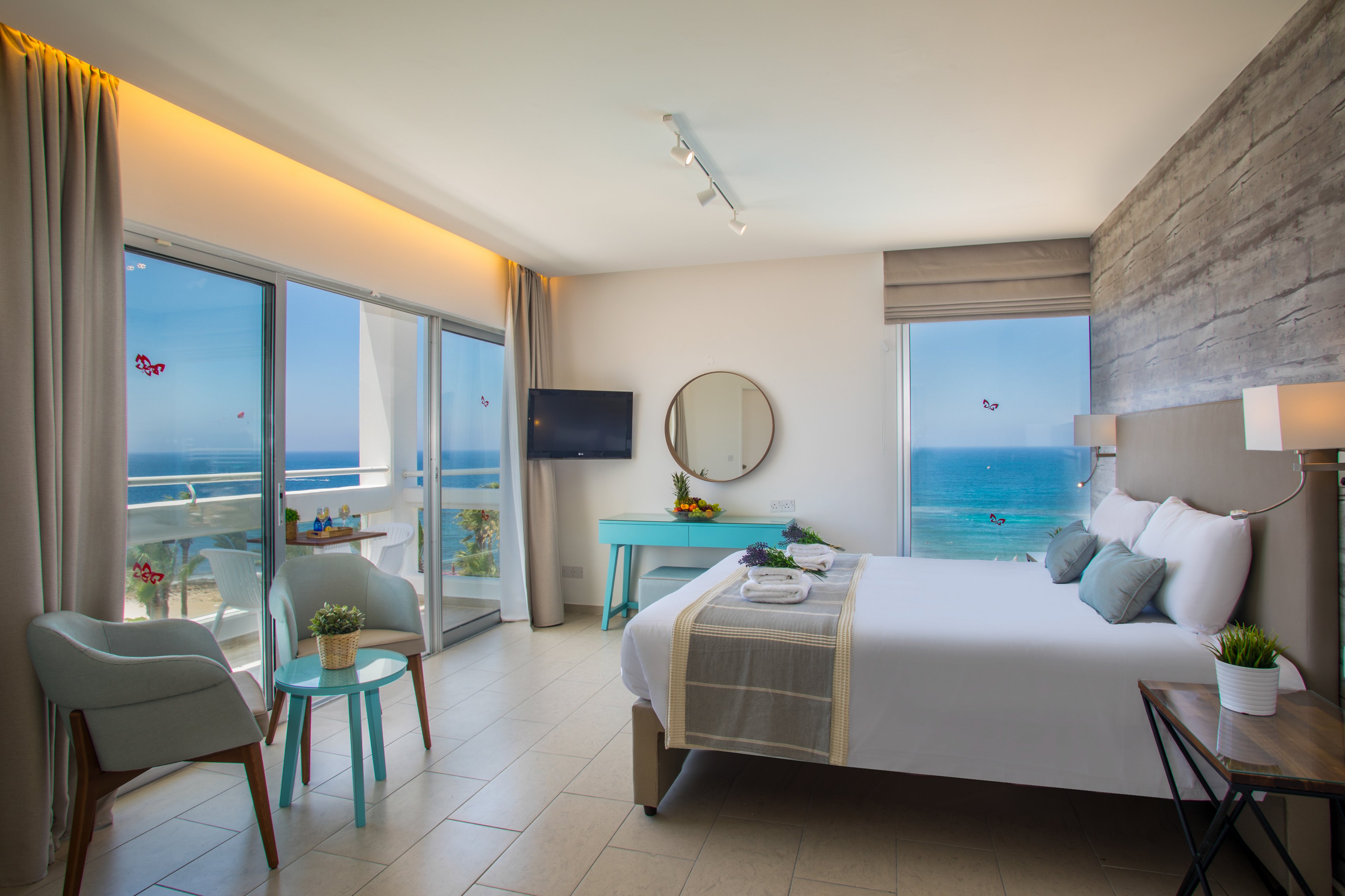 Leonardo Plaza Cypria Maris Beach Hotel & Spa