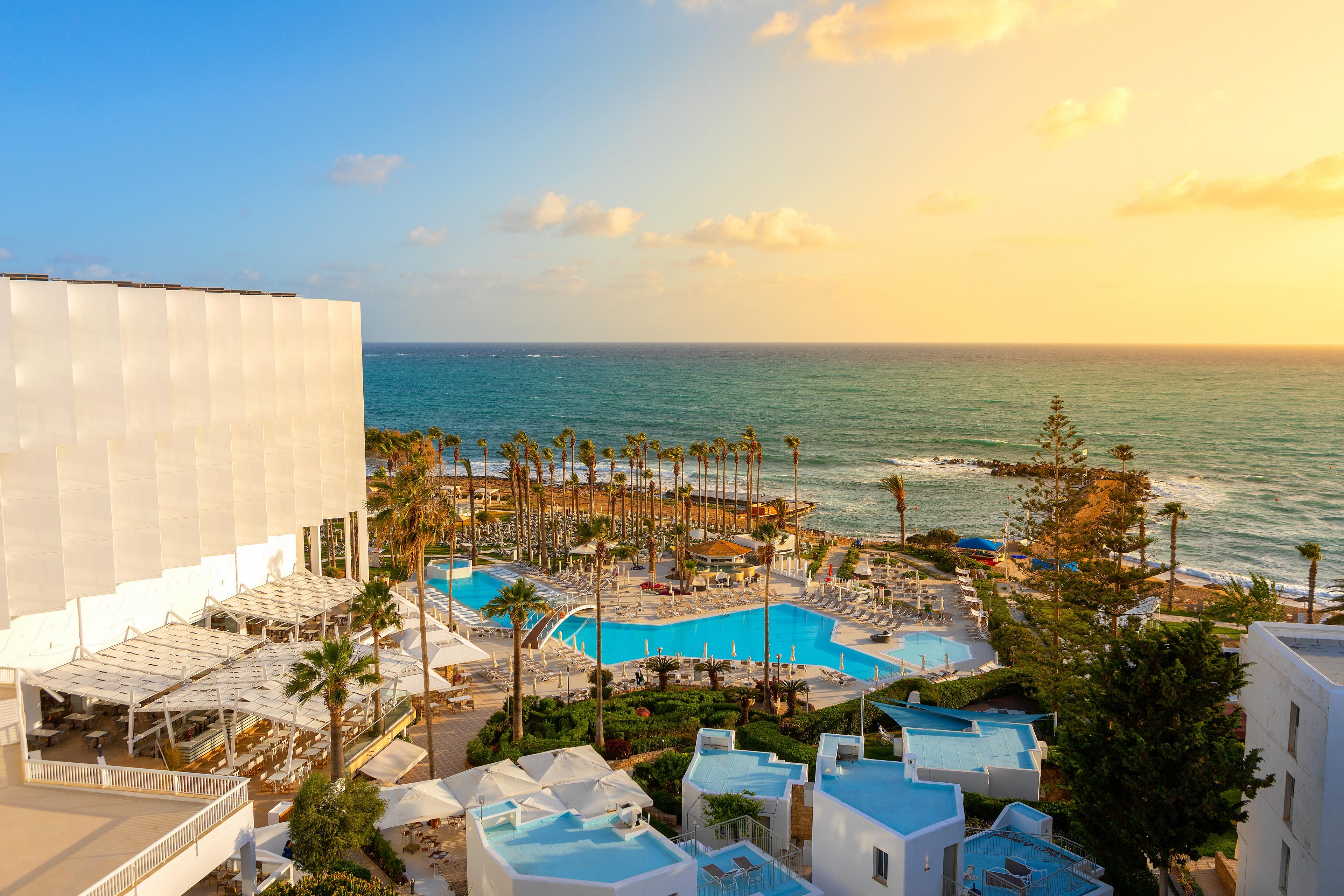 Leonardo Plaza Cypria Maris Beach Hotel & Spa