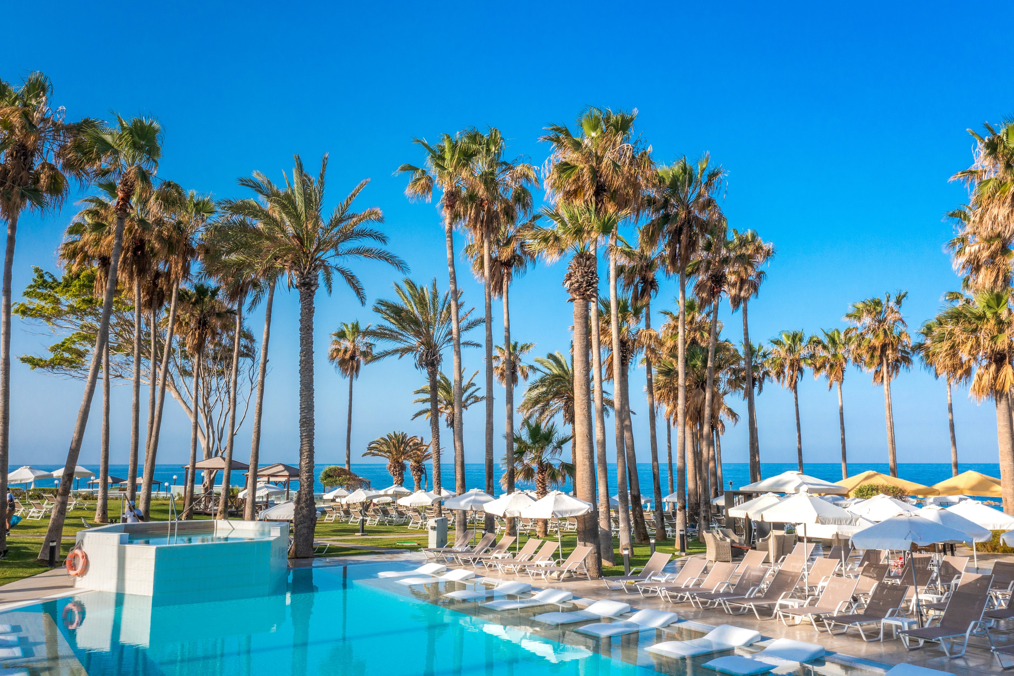 Leonardo Plaza Cypria Maris Beach Hotel & Spa