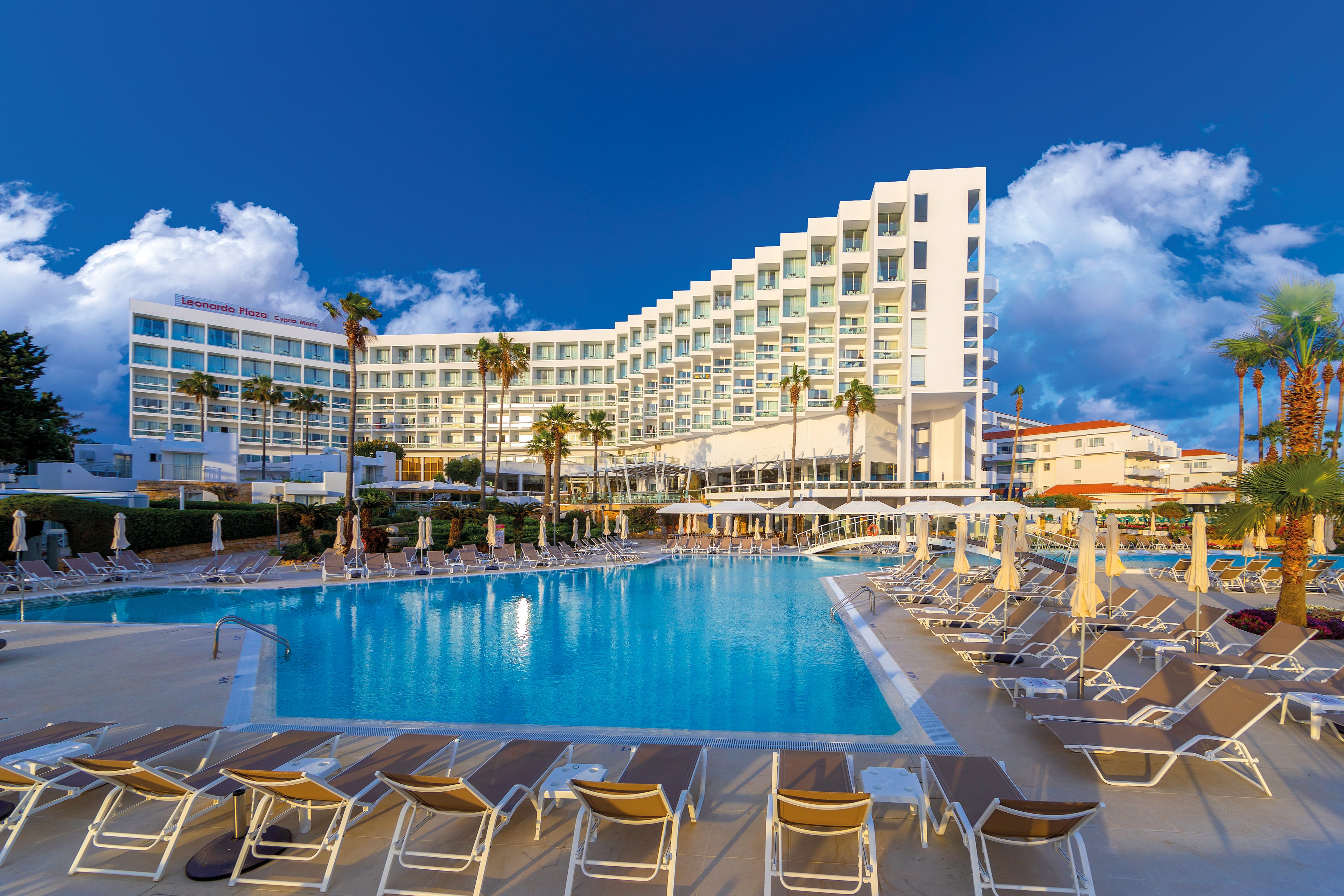 Leonardo Plaza Cypria Maris Beach Hotel & Spa