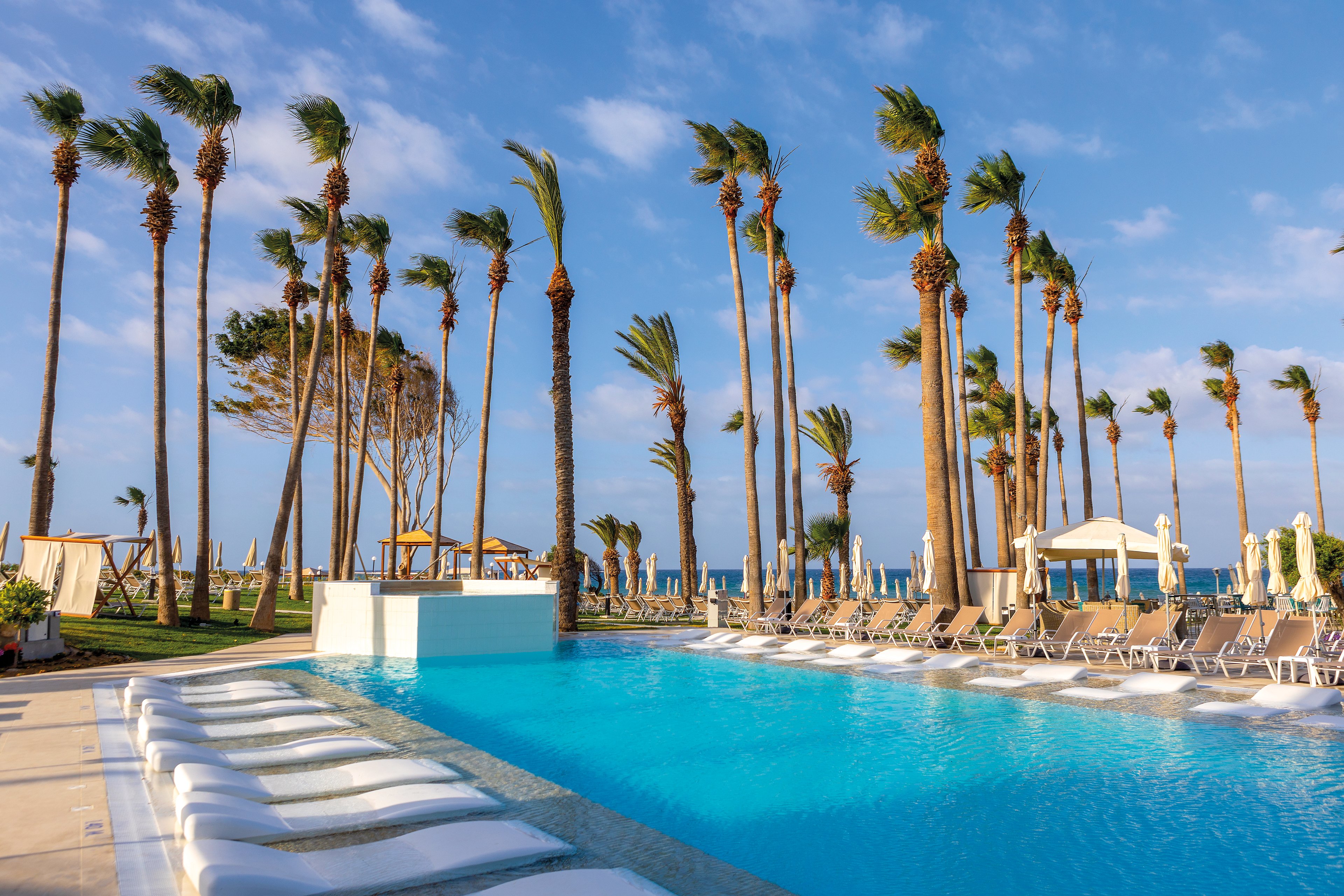 Leonardo Plaza Cypria Maris Beach Hotel & Spa