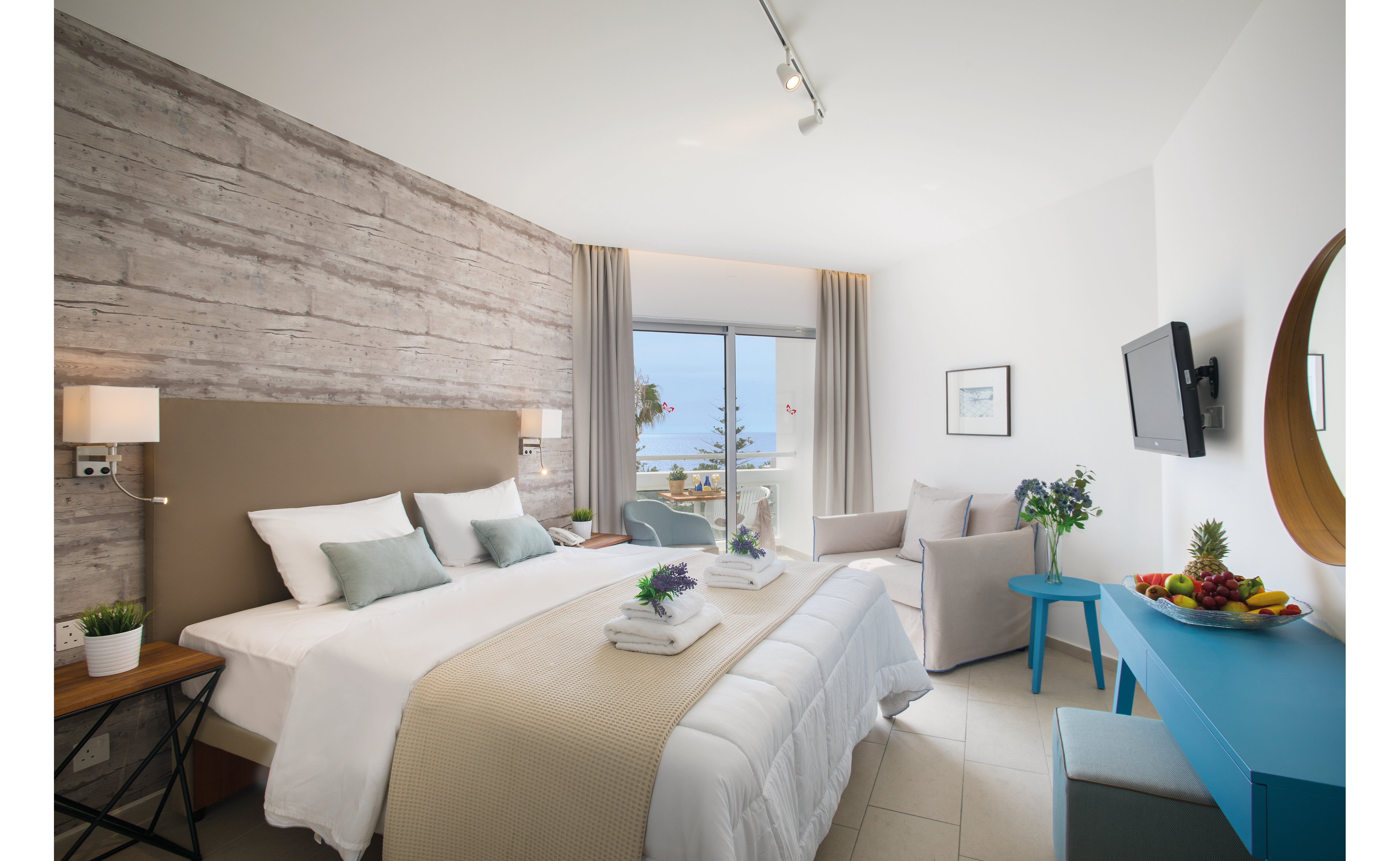 Leonardo Plaza Cypria Maris Beach Hotel & Spa