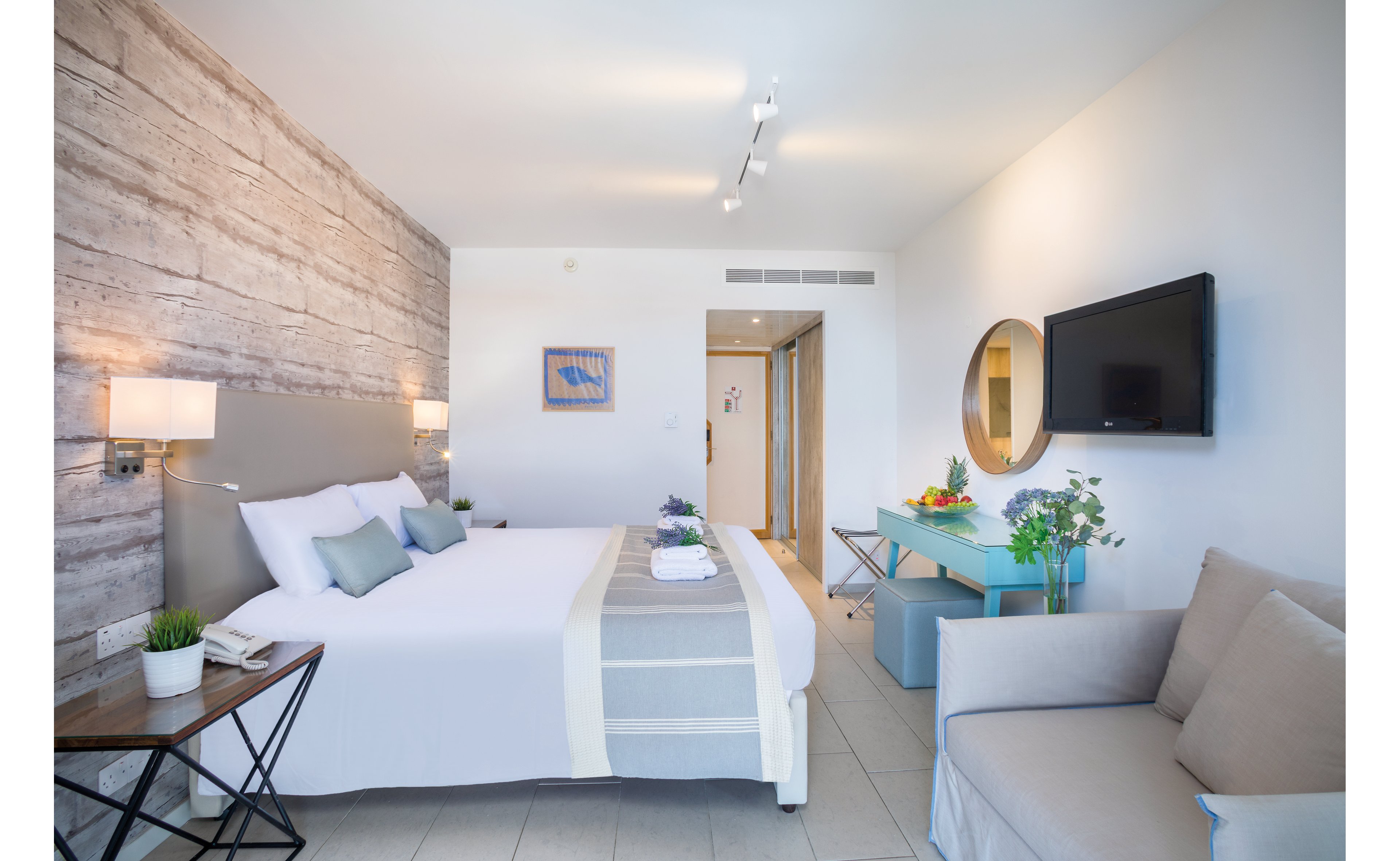 Leonardo Plaza Cypria Maris Beach Hotel & Spa