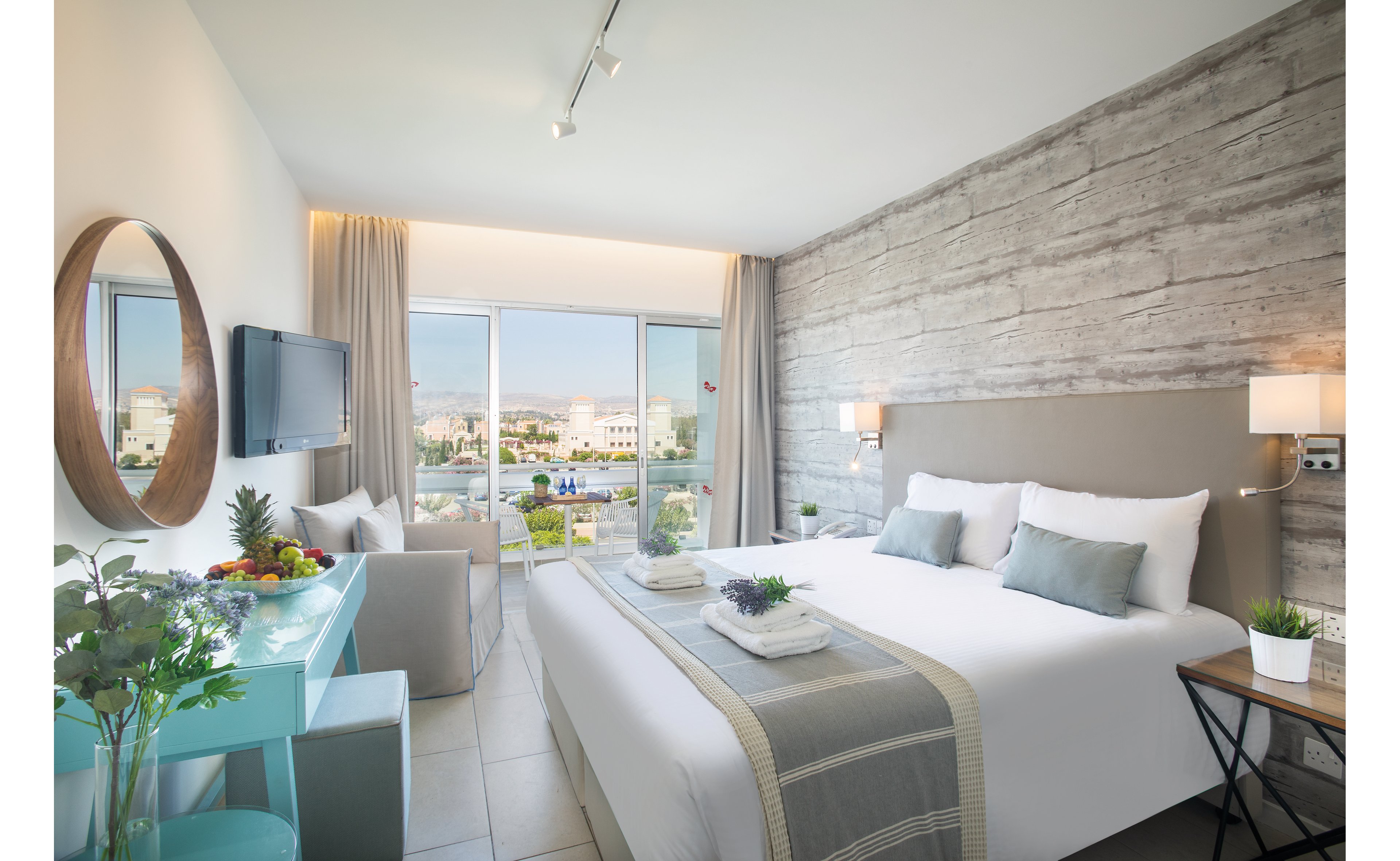 Leonardo Plaza Cypria Maris Beach Hotel & Spa