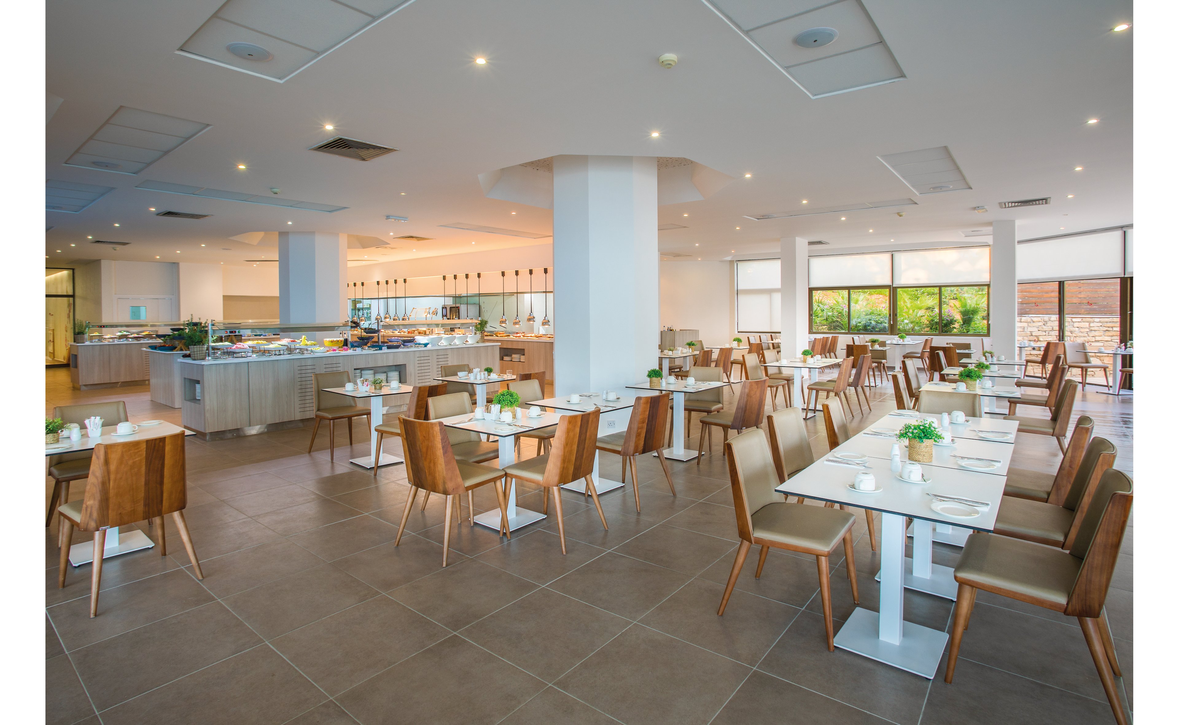 Leonardo Plaza Cypria Maris Beach Hotel & Spa