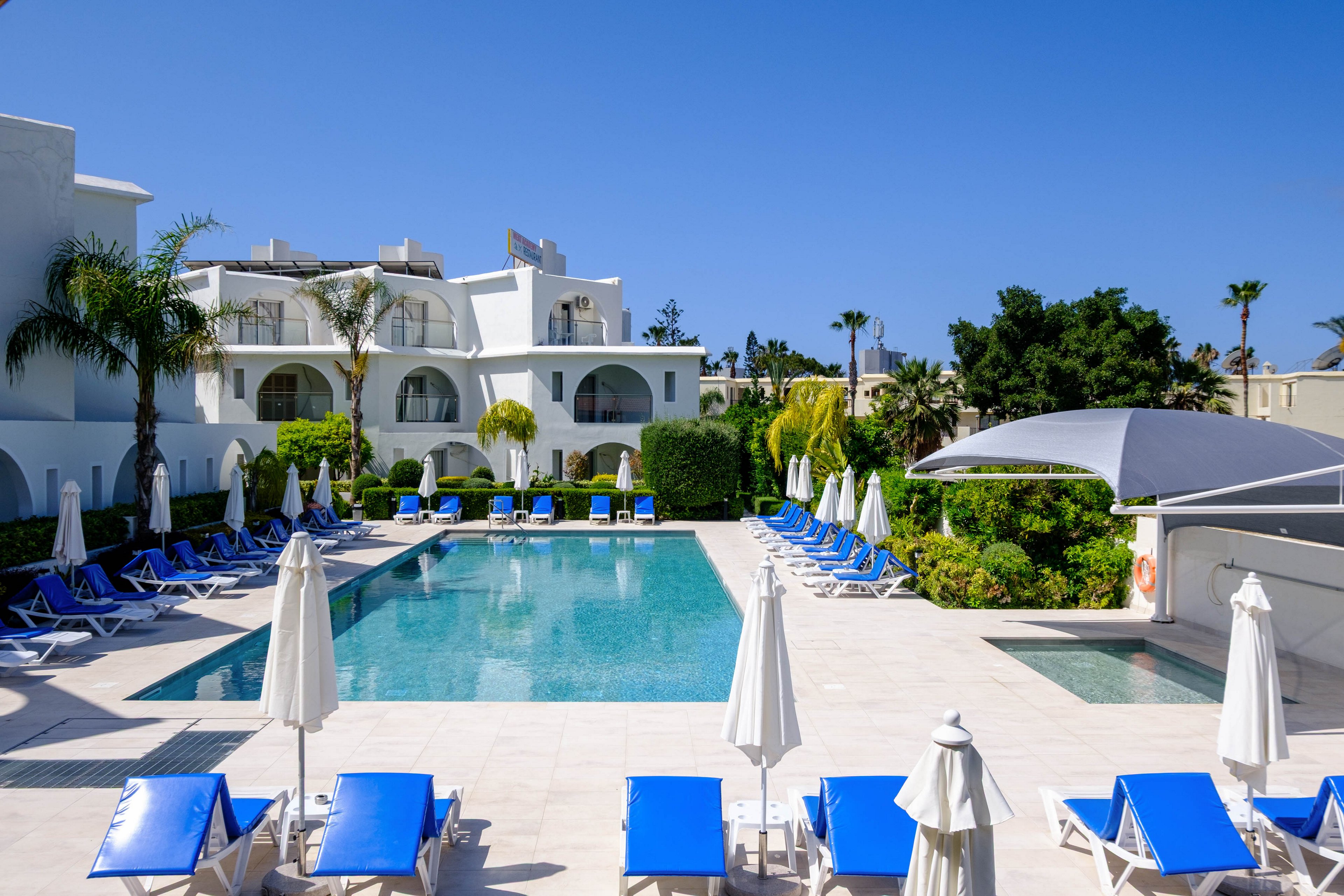 Pandream Hotel Apartments & Aphrodite Waterpark