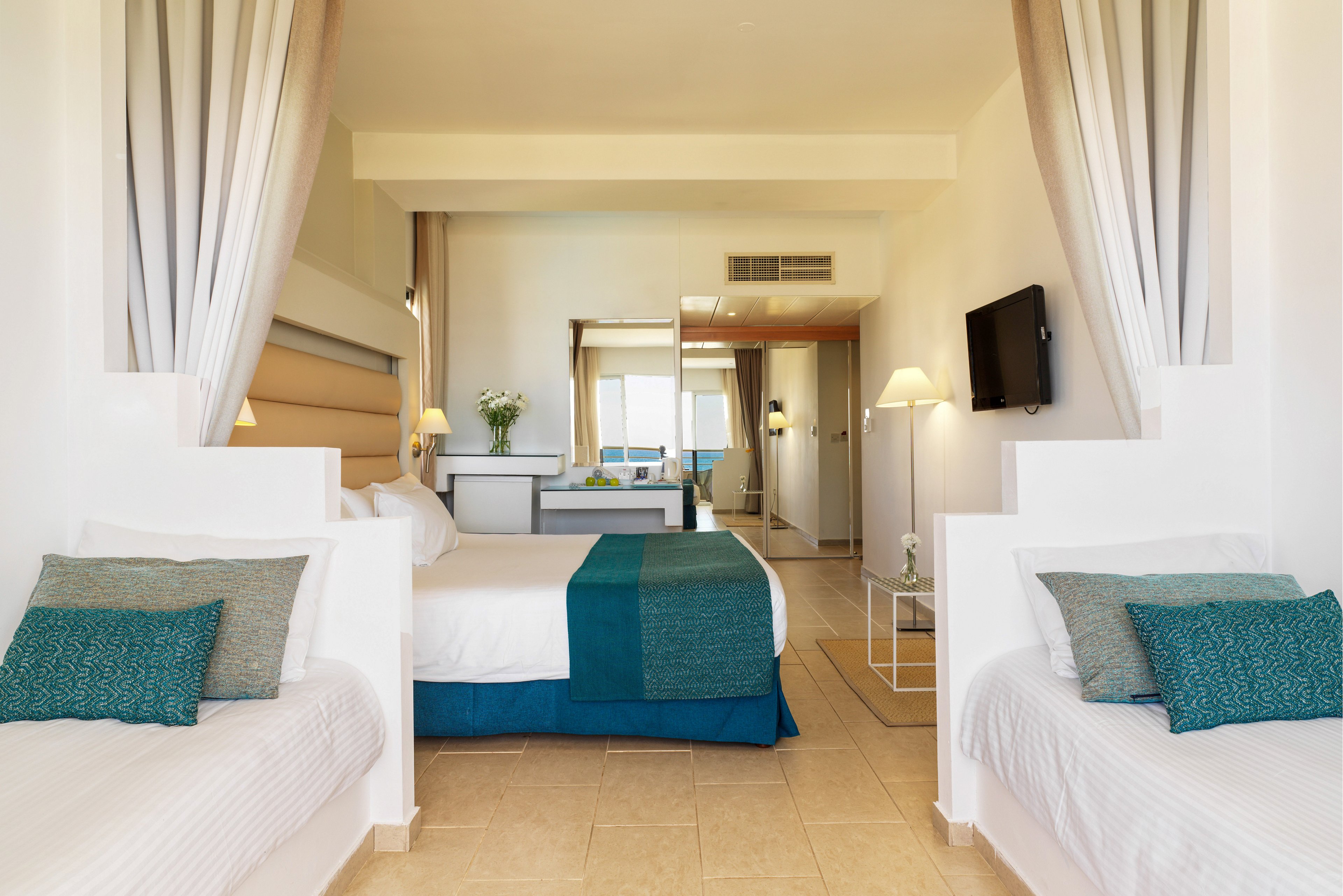 Leonardo Cypria Bay & Aphrodite Waterpark