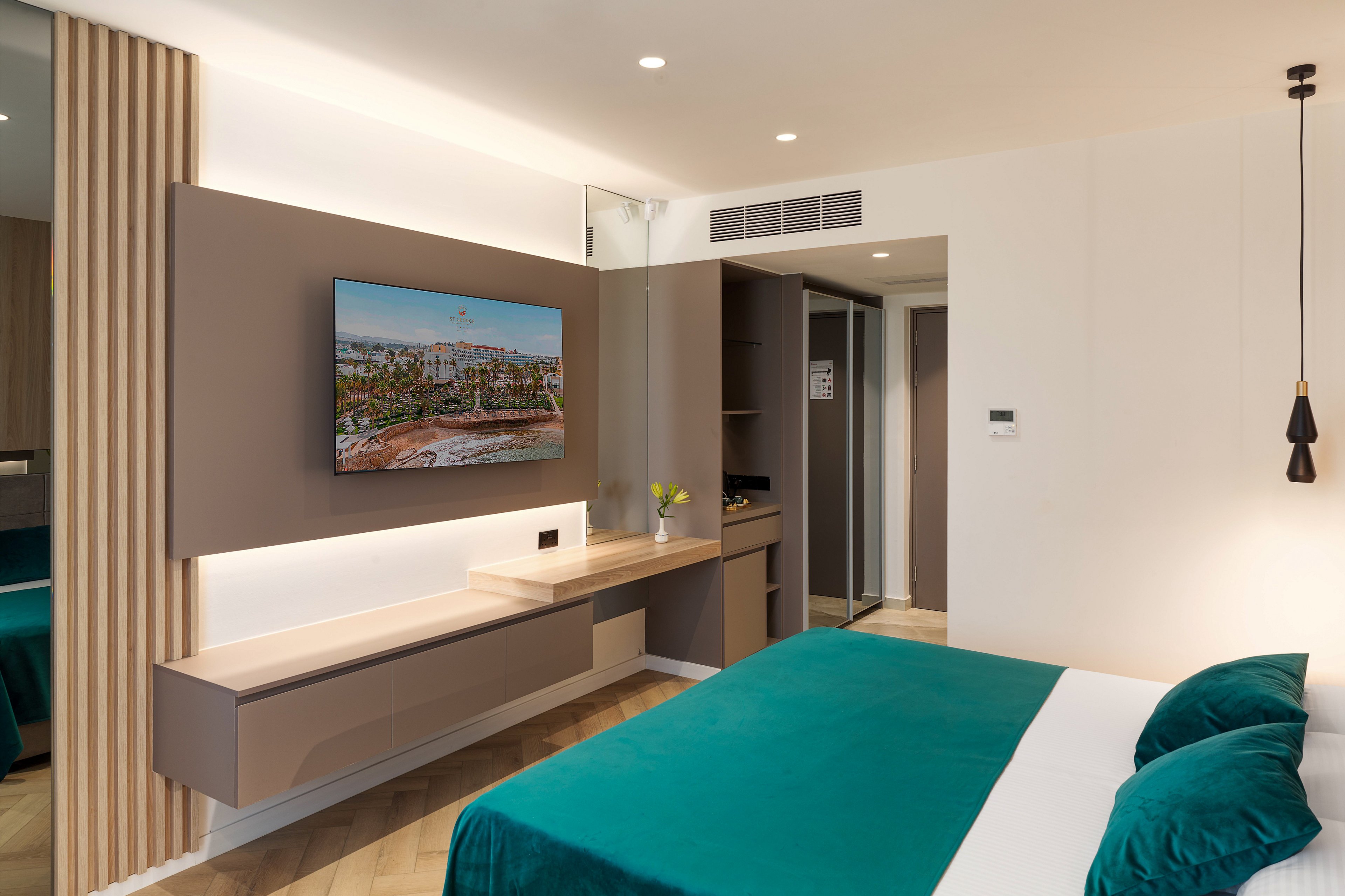 St George Beach Hotel & Spa Resort