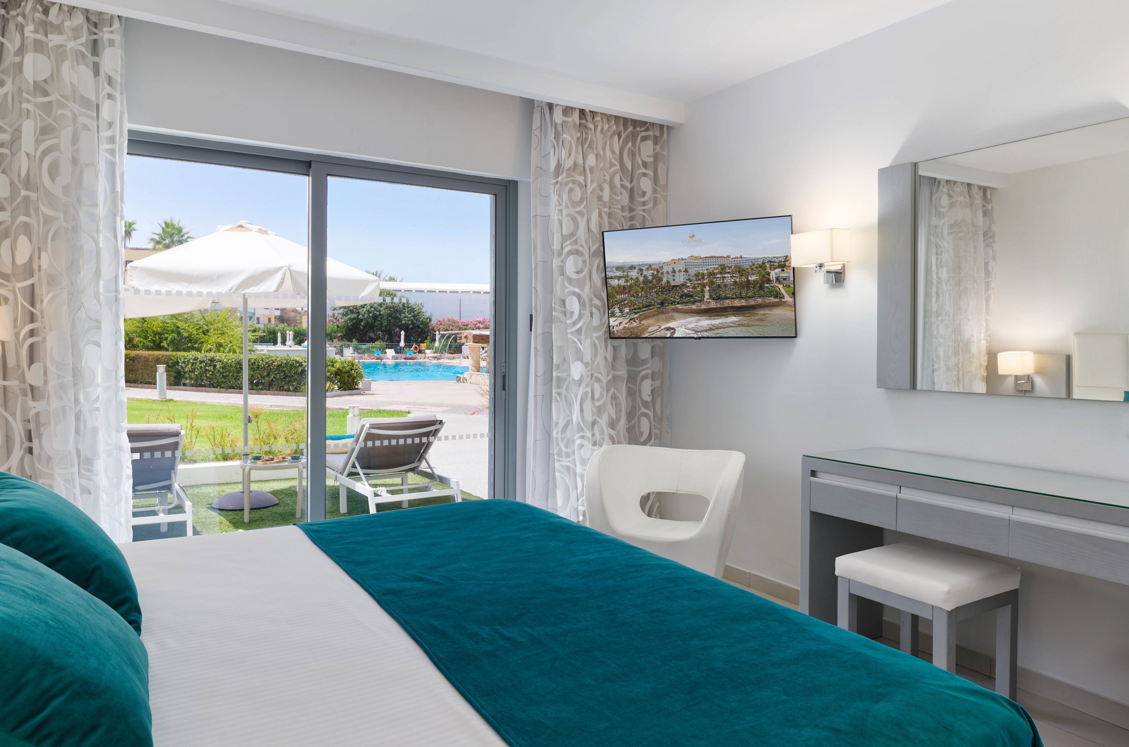 St George Beach Hotel & Spa Resort