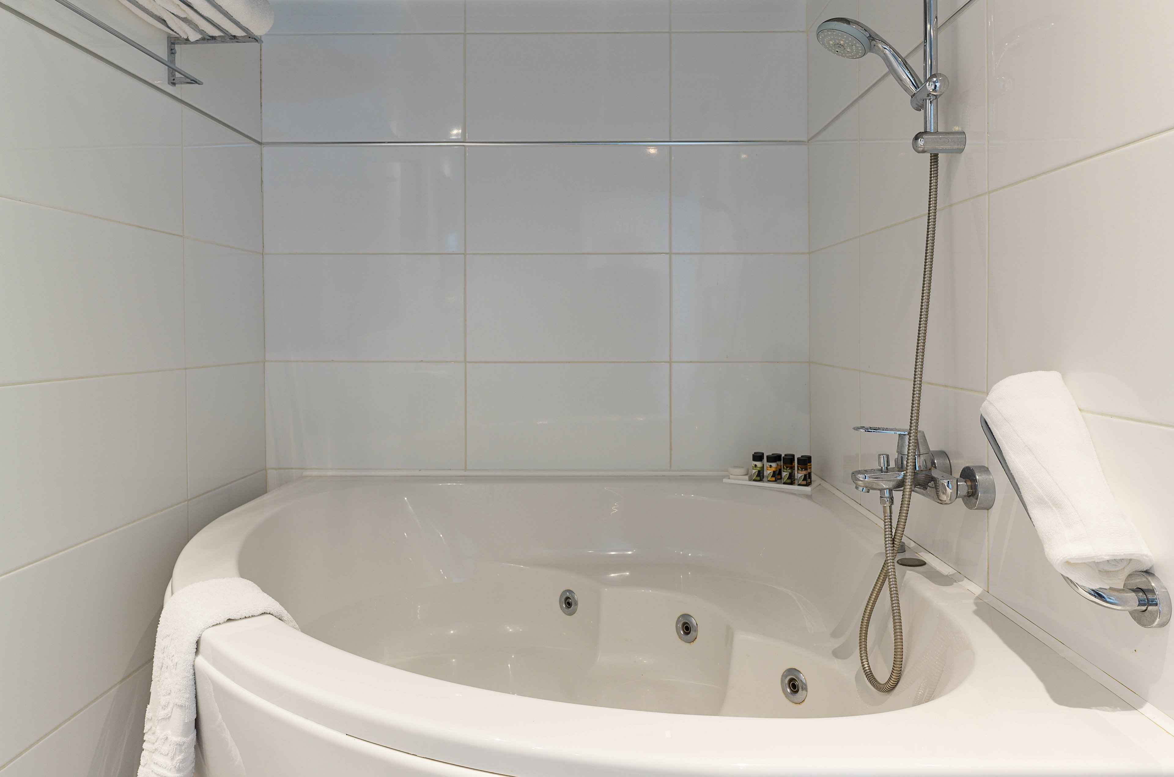 St George Beach Hotel & Spa Resort