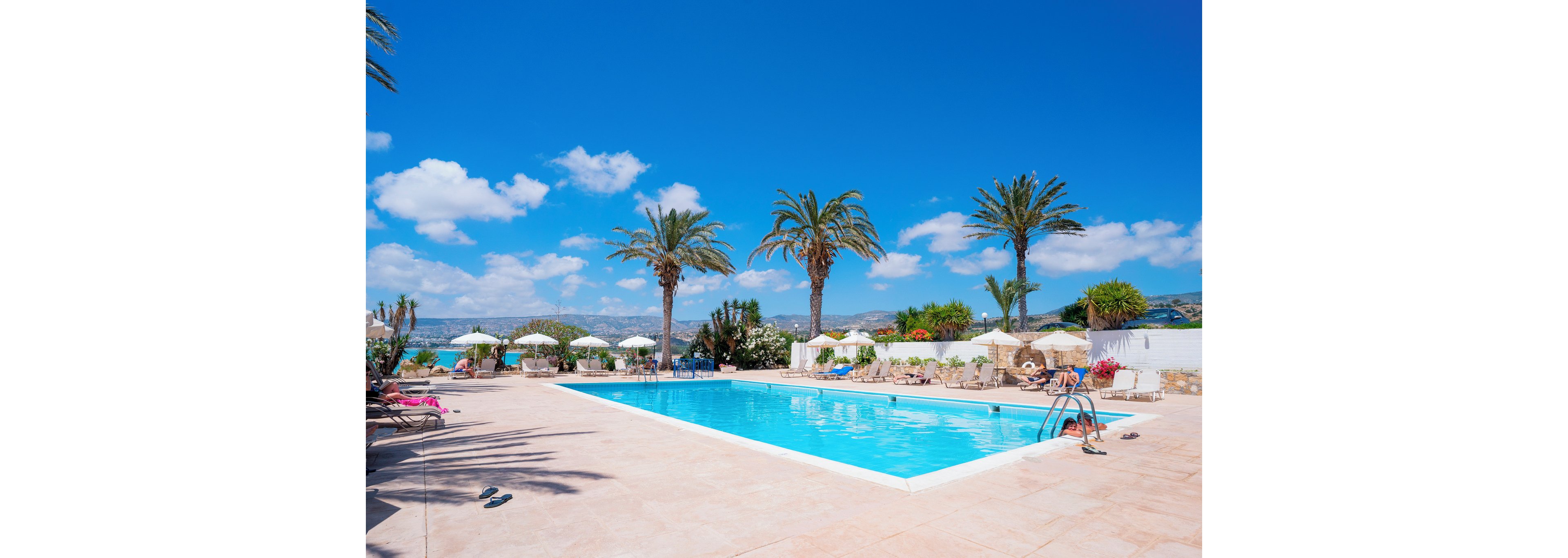 Vrachia Beach Hotel & Suites