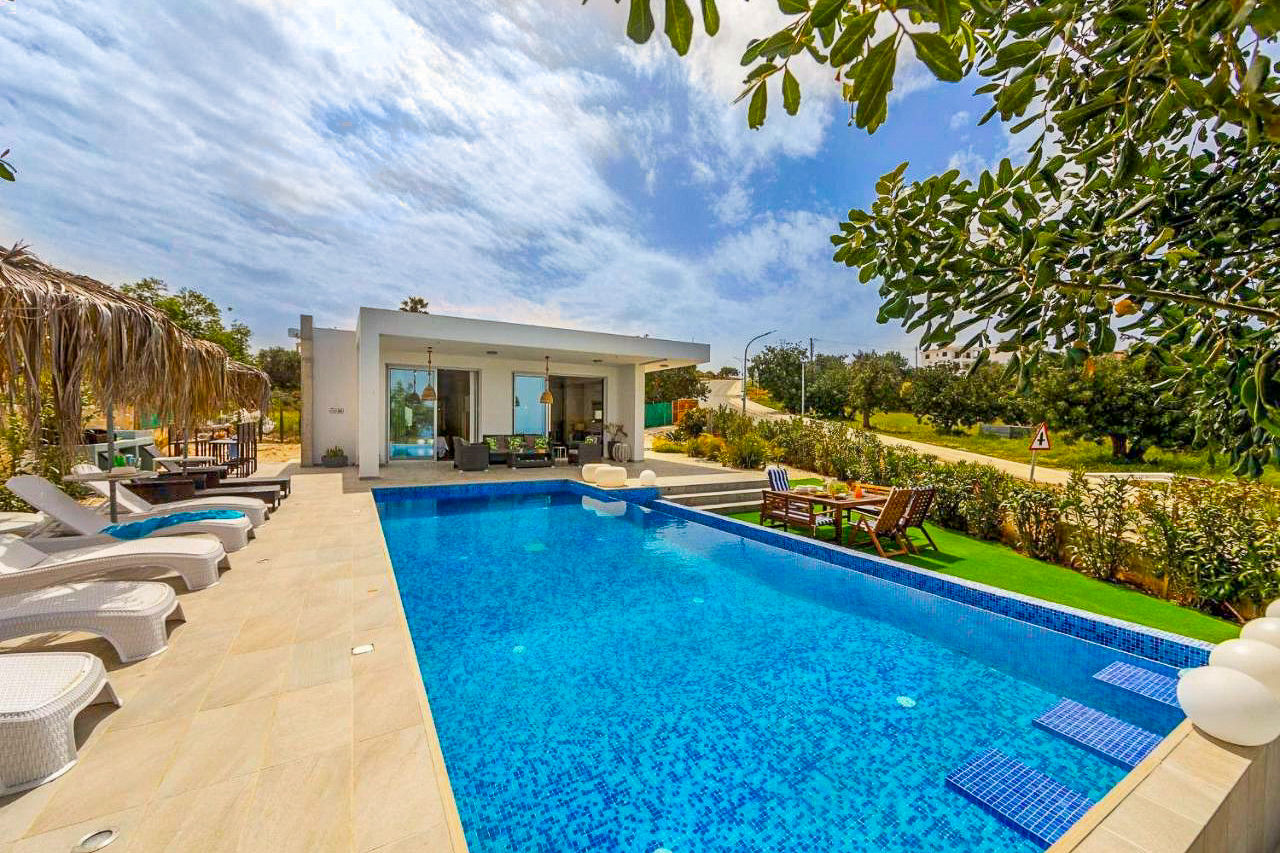 Villa Latchi Infinity Blue