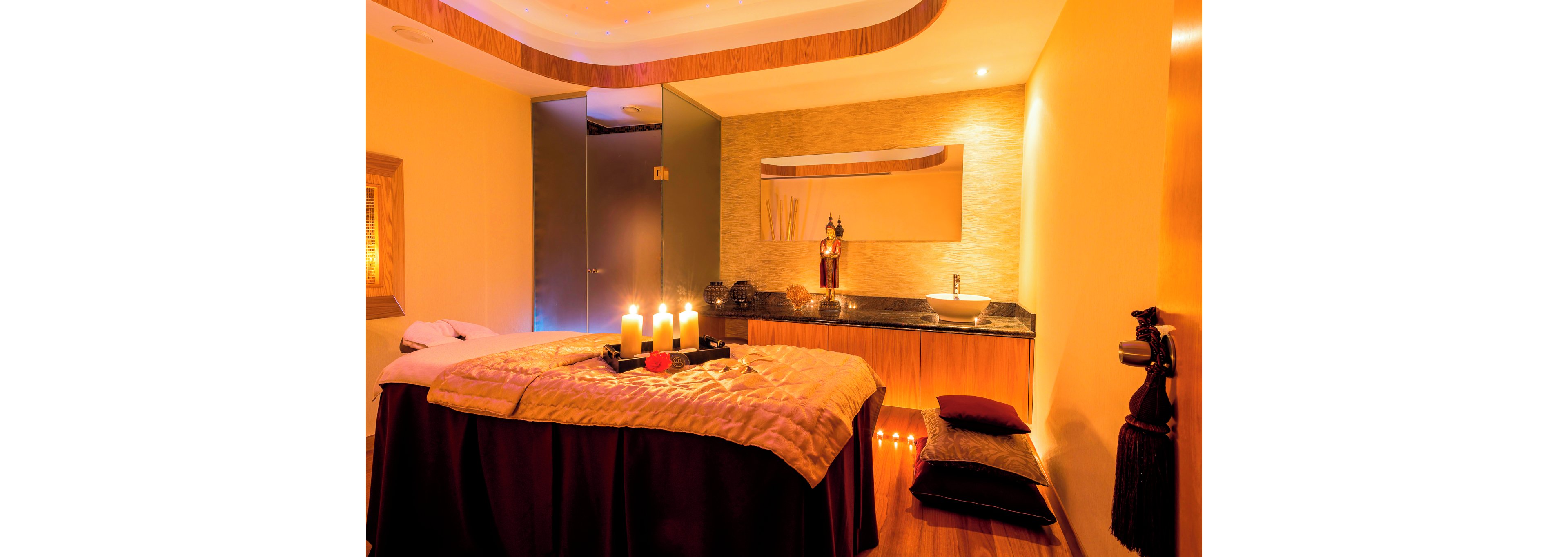 Constantinou Bros Athena Beach Hotel with Golf Packages