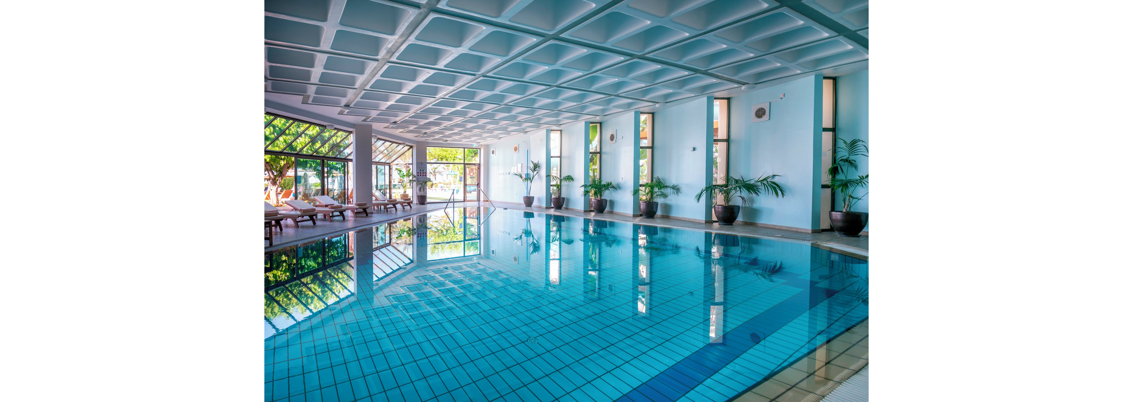 Constantinou Bros Athena Beach Hotel with Golf Packages