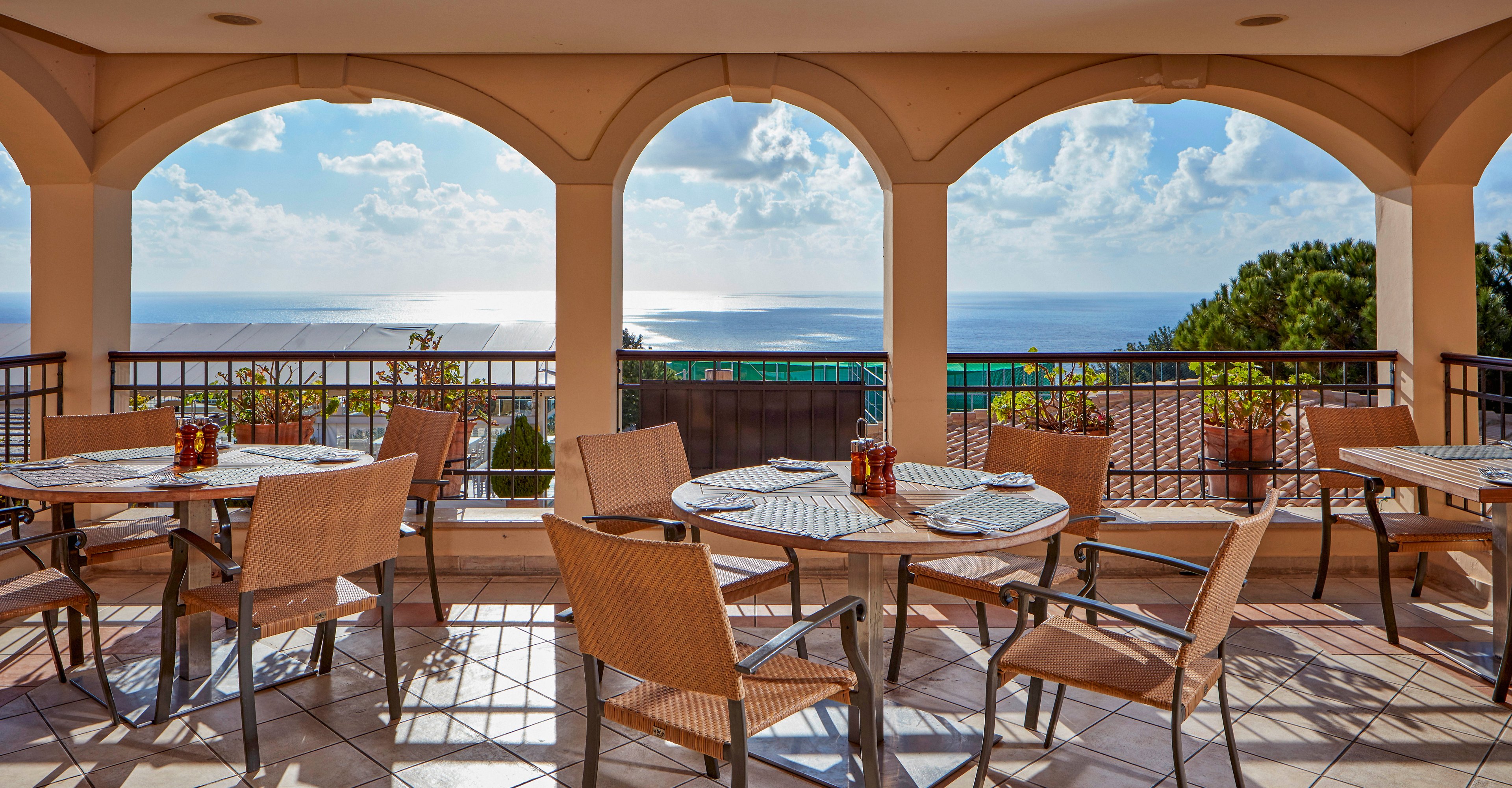 Aphrodite Hills Hotel