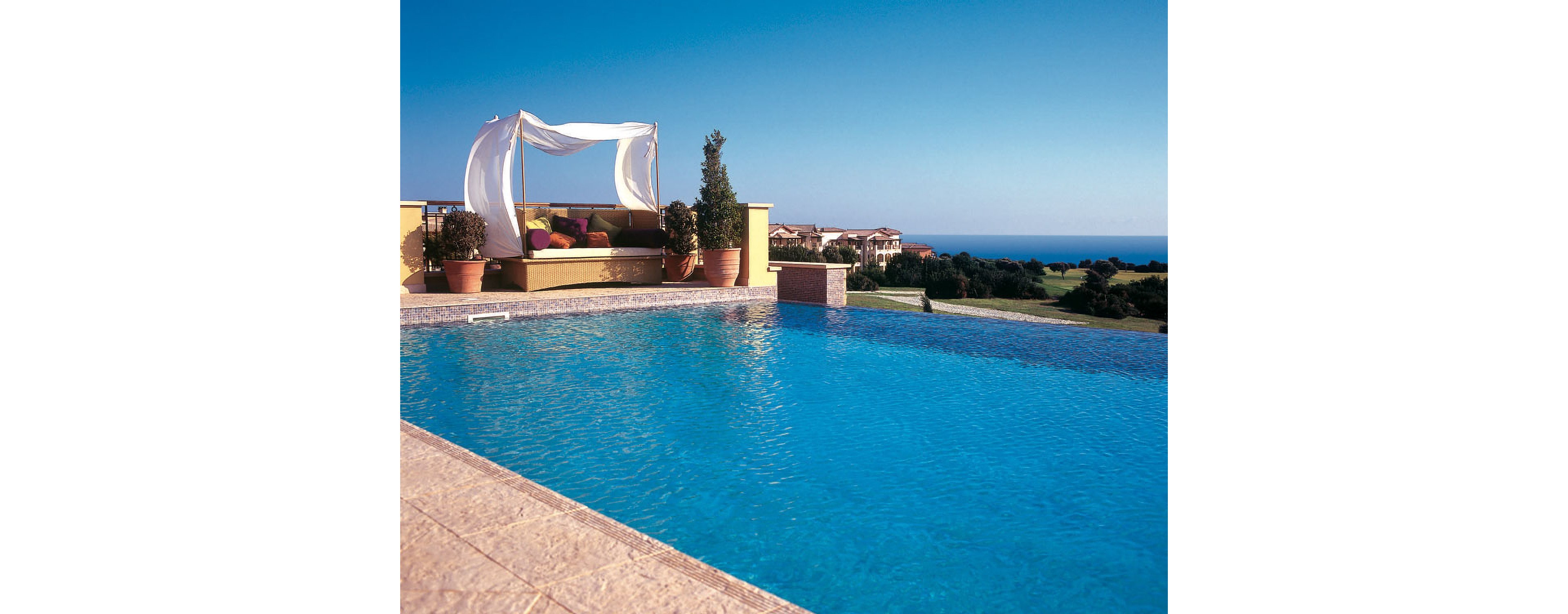 Aphrodite Hills Hotel