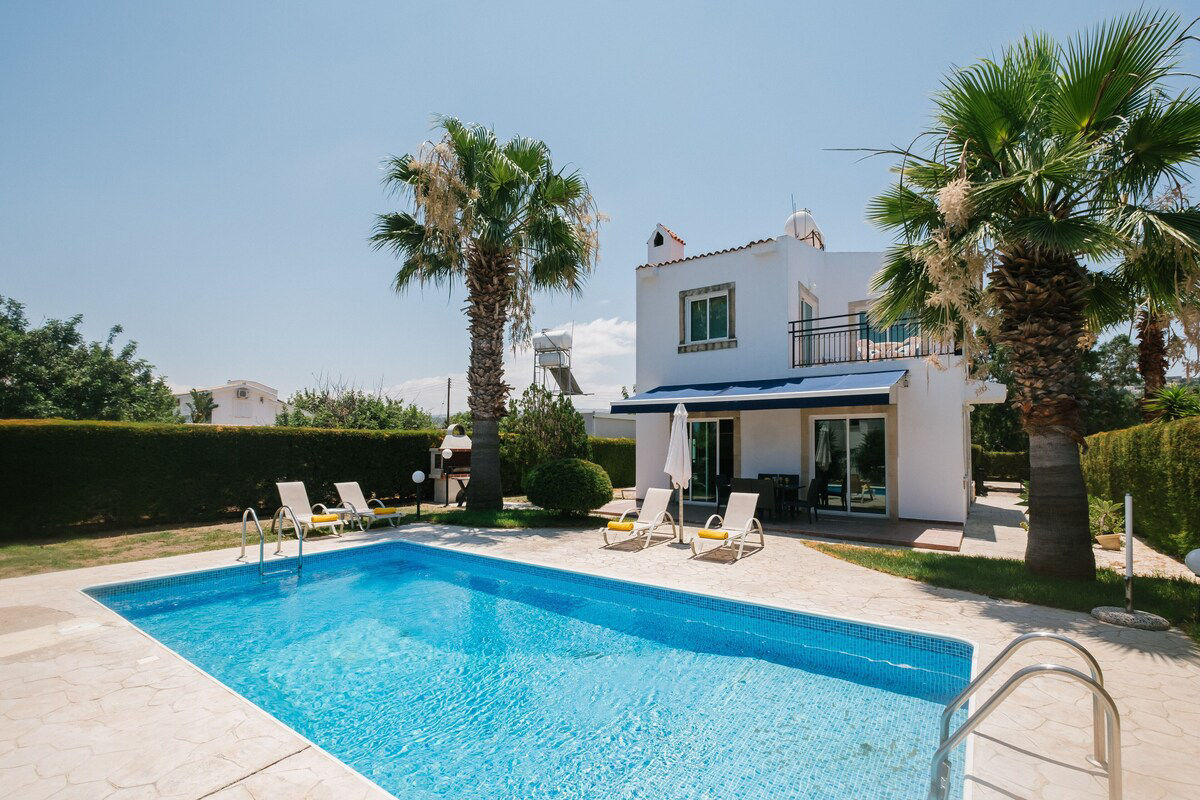 Z&X Holiday Villas - Palm Villas Three Bedroom Villa