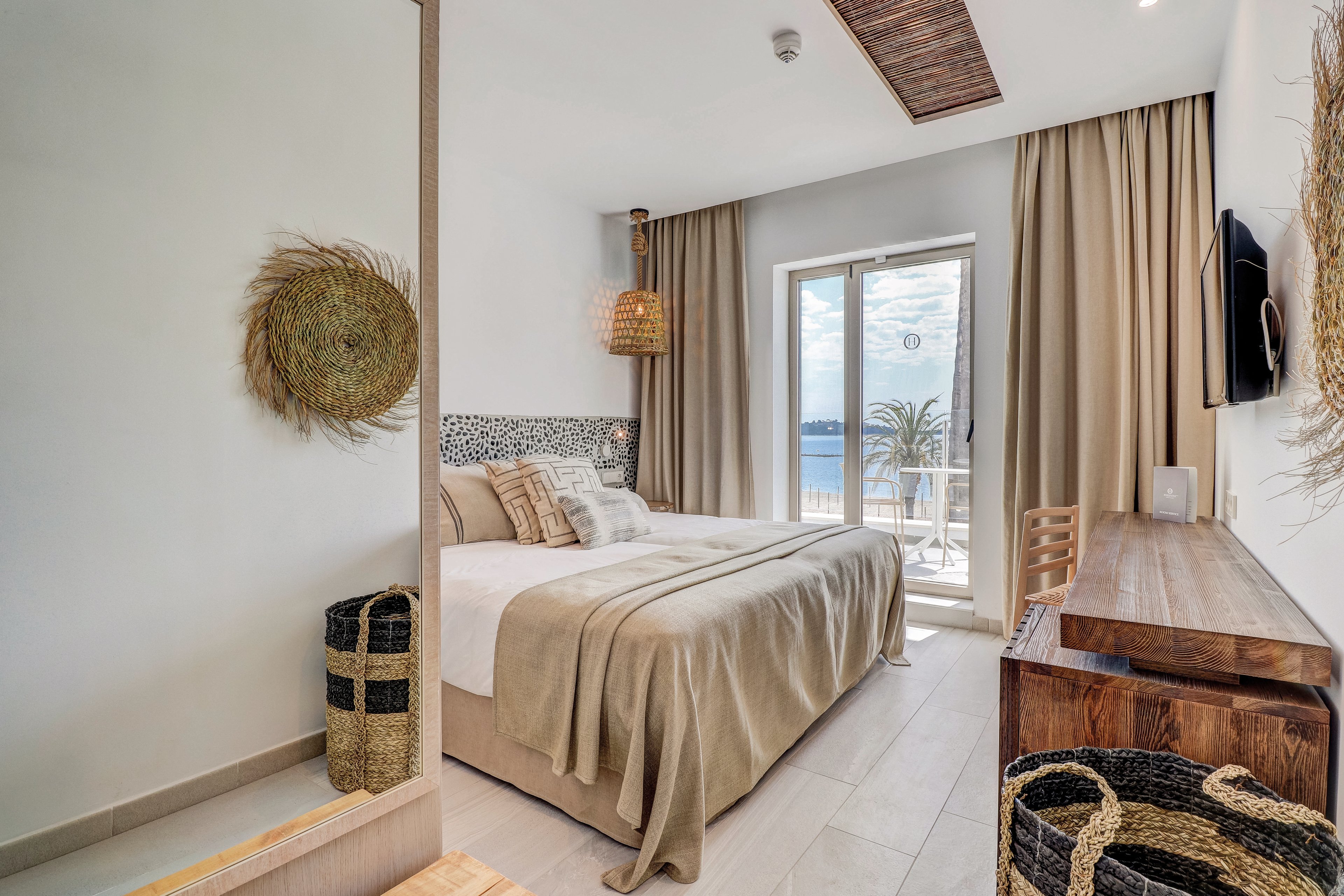 Hoposa Pollentia Hotel